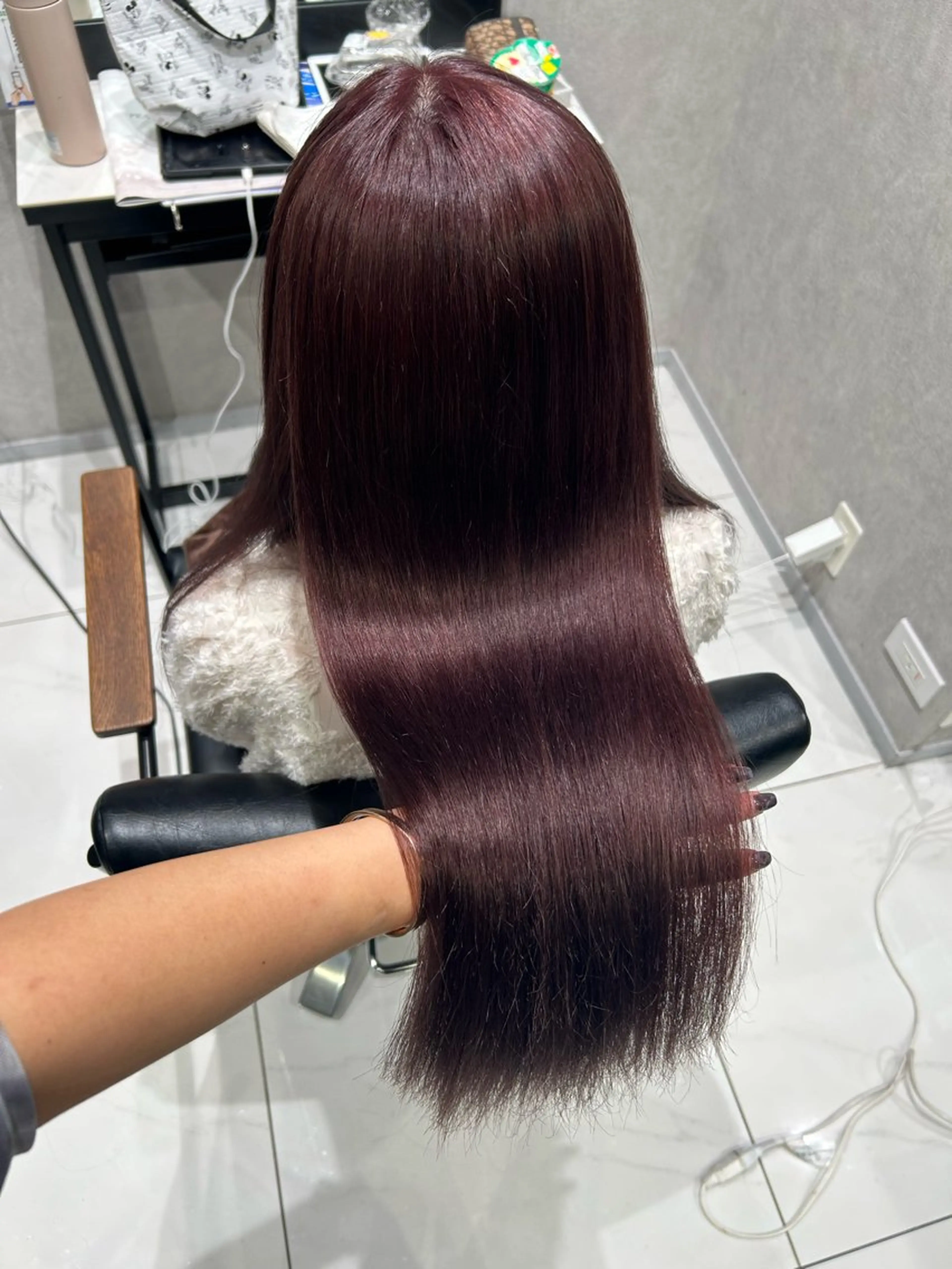 カラー ピンクカラー 透明感カラー💙 束感マツエク🪼海月のヘアスタイル