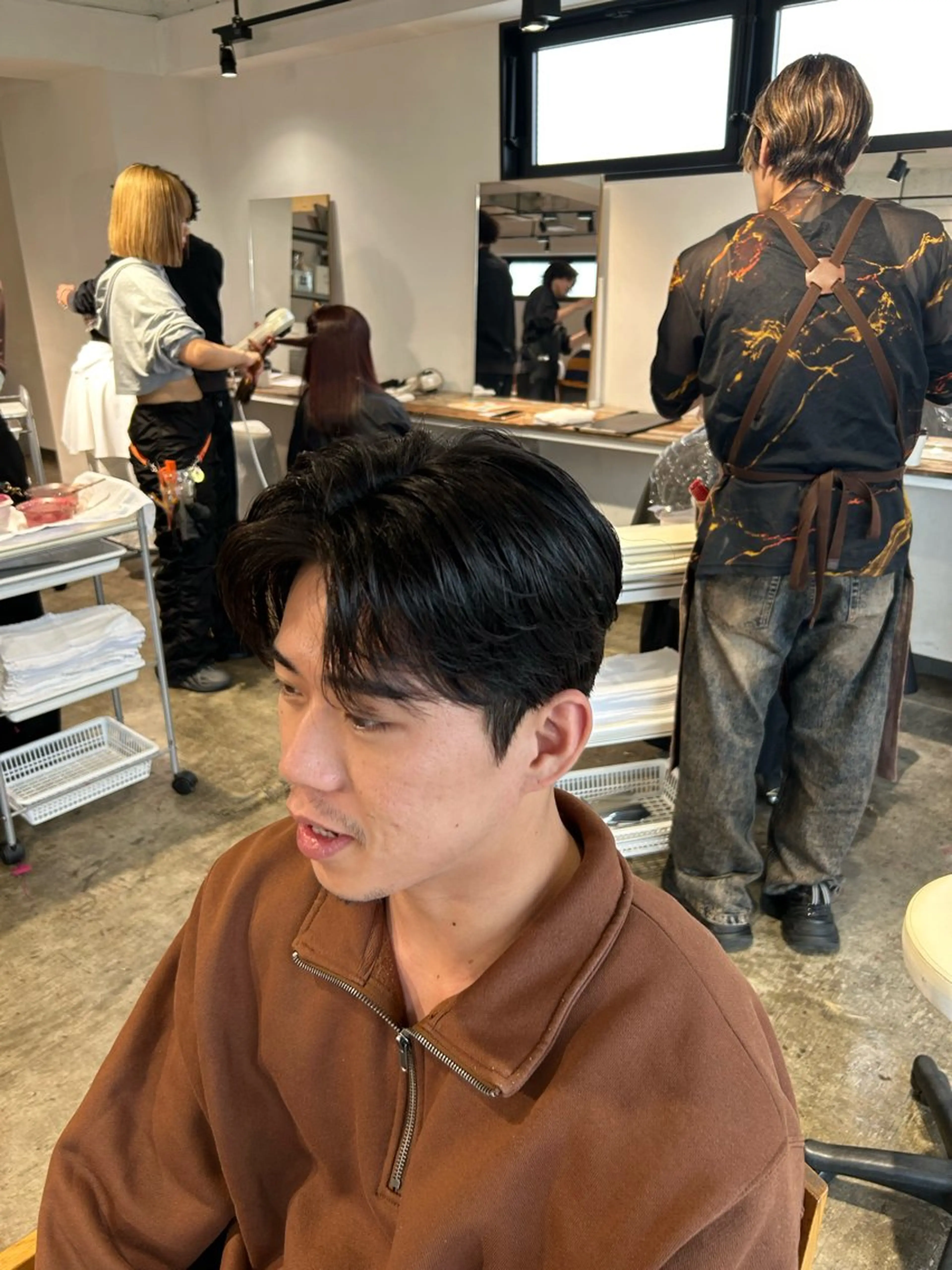 ショート パーマ メンズ センターパート ダウンパーマ カルマパーマ メンズ韓国風 マッシュウルフ become men's hair 名駅店所属・名駅/フェザーパーマ 韓国ヘア/森岡のヘアスタイル
