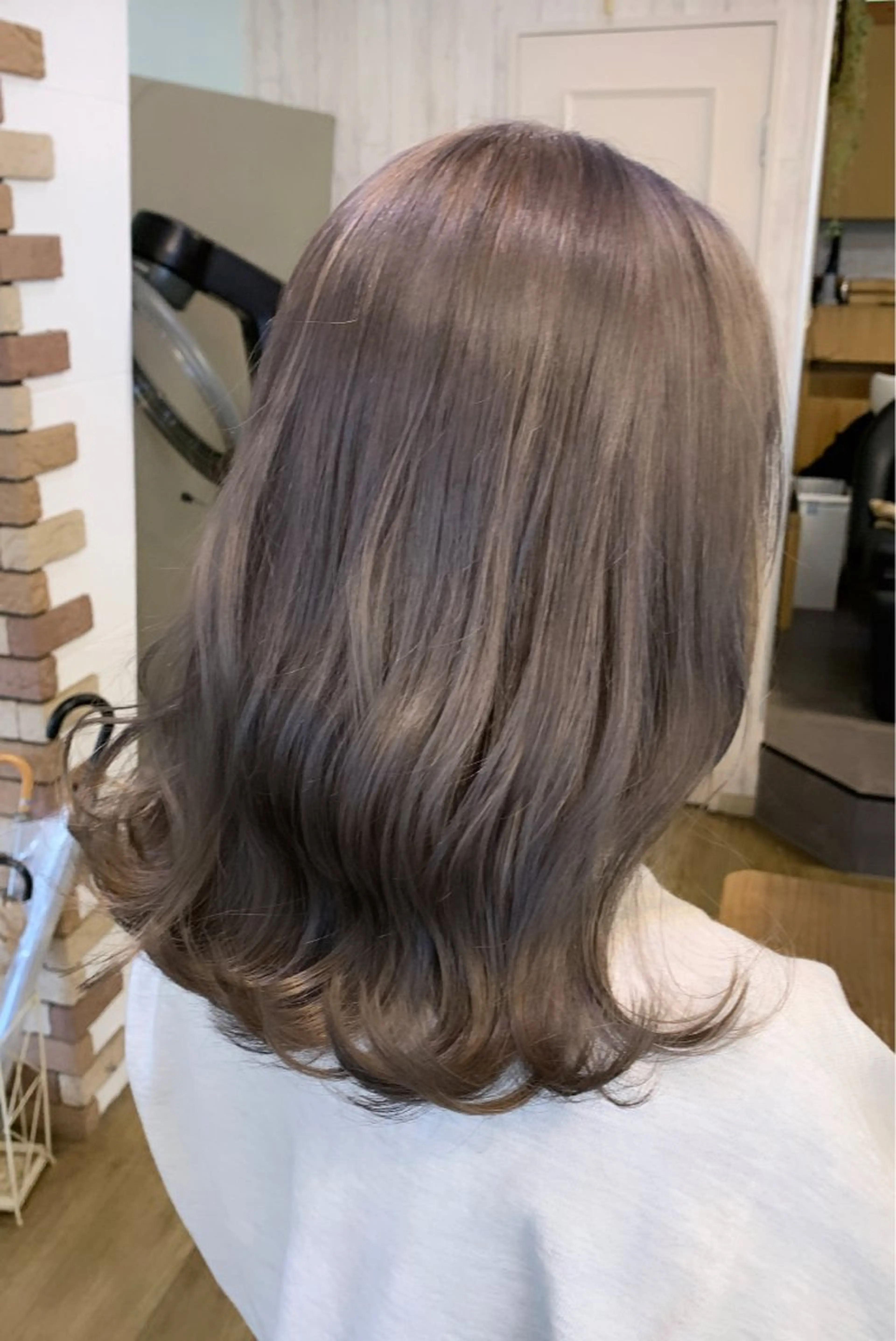 ミディアム カラー ダークグレー ダークグレージュ グレージュ ヘアカラー regalo Acari🍎のヘアスタイル