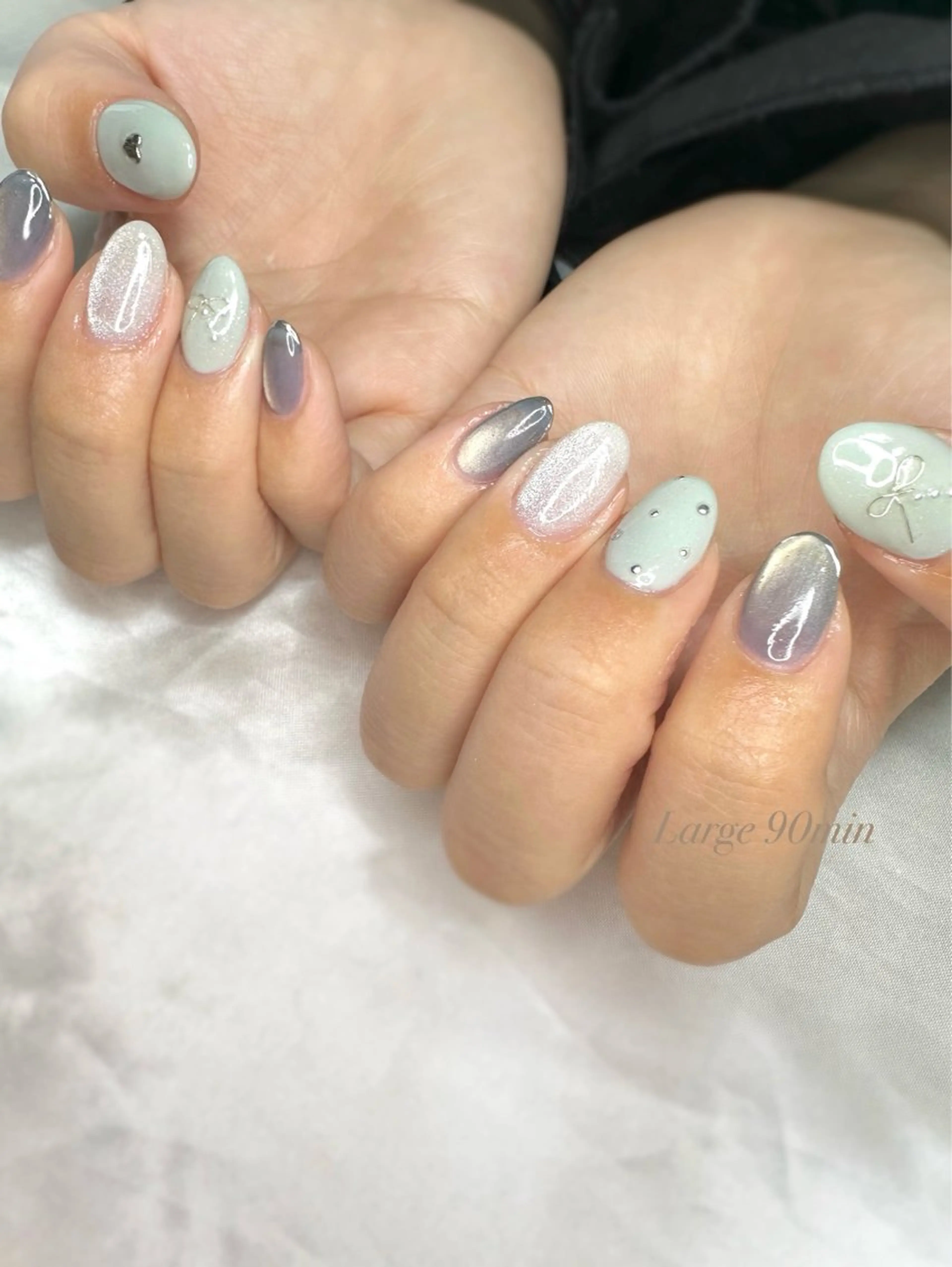 ネイル ドット ジェルネイル マグネットネイル ミラーネイル ニュアンスネイル ハンドネイル Large 桑原のネイルデザイン