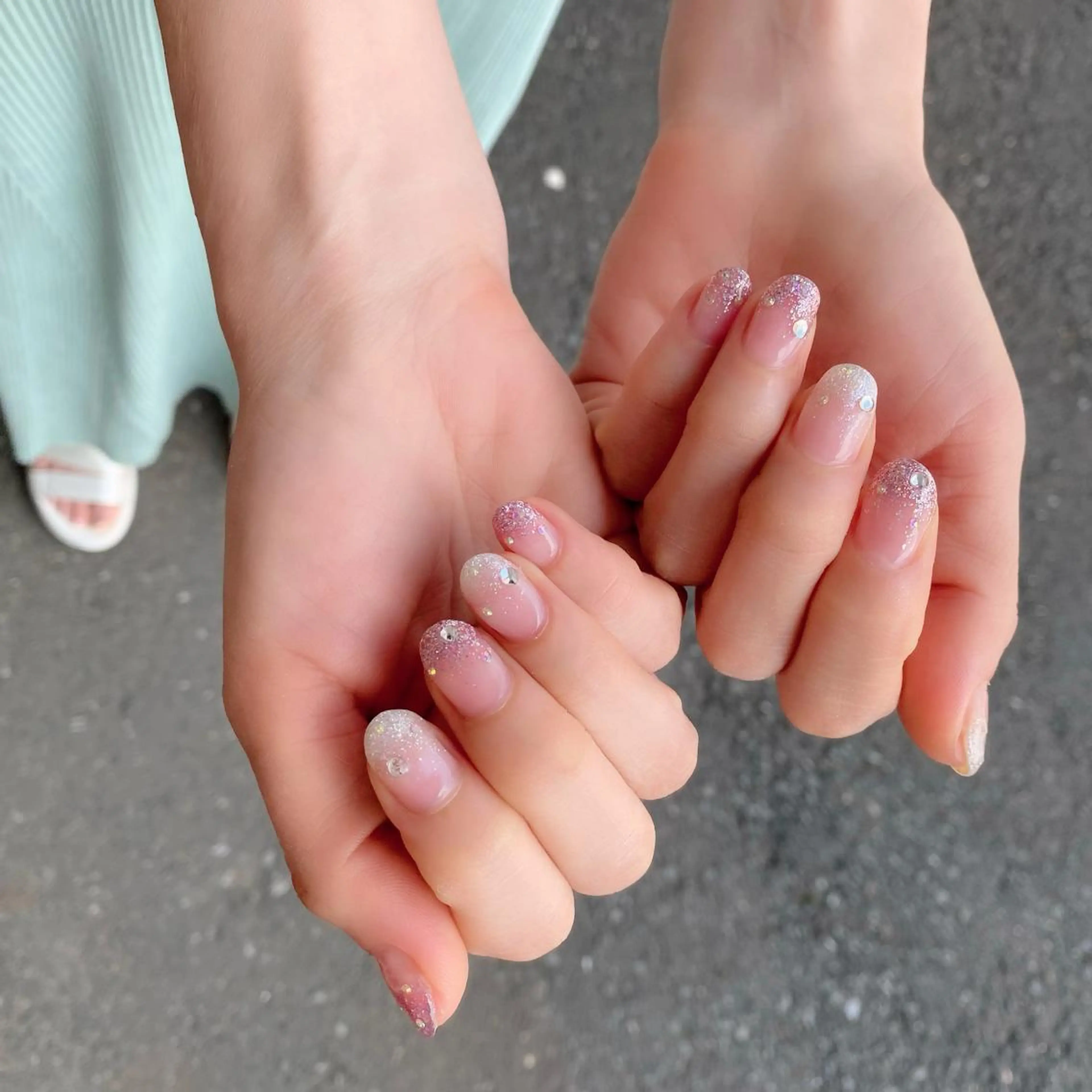 セミロング カラー パーマ ヘアアレンジ メンズ キッズ ネイル マツエク・マツパ アイブロウ グラデーションカラー ピンクカラー カラーマツエク アートネイル オーロラネイル ハンドネイル Salon Ｋのネイルデザイン