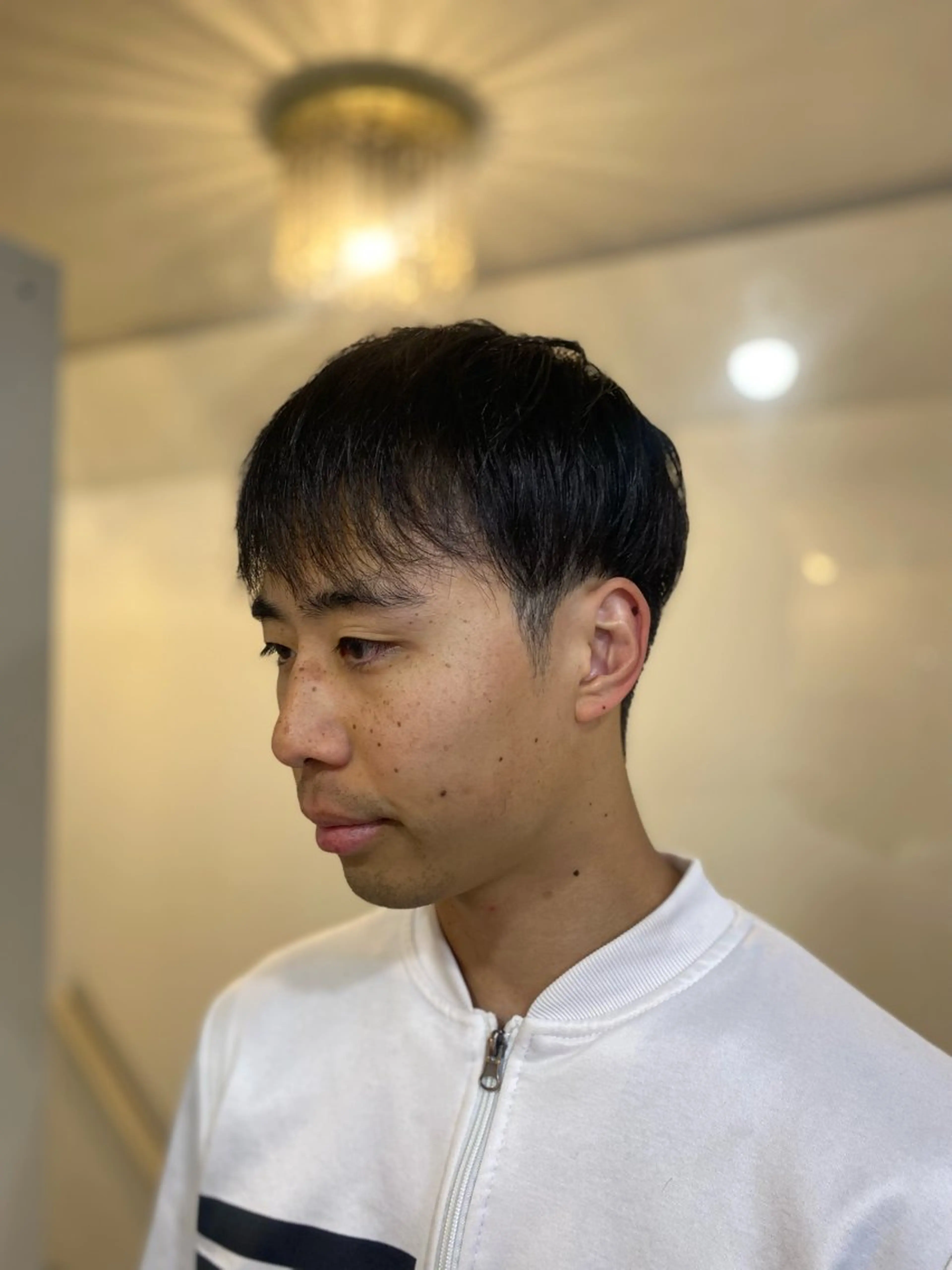 ショート 越坂部 桃子のヘアスタイル