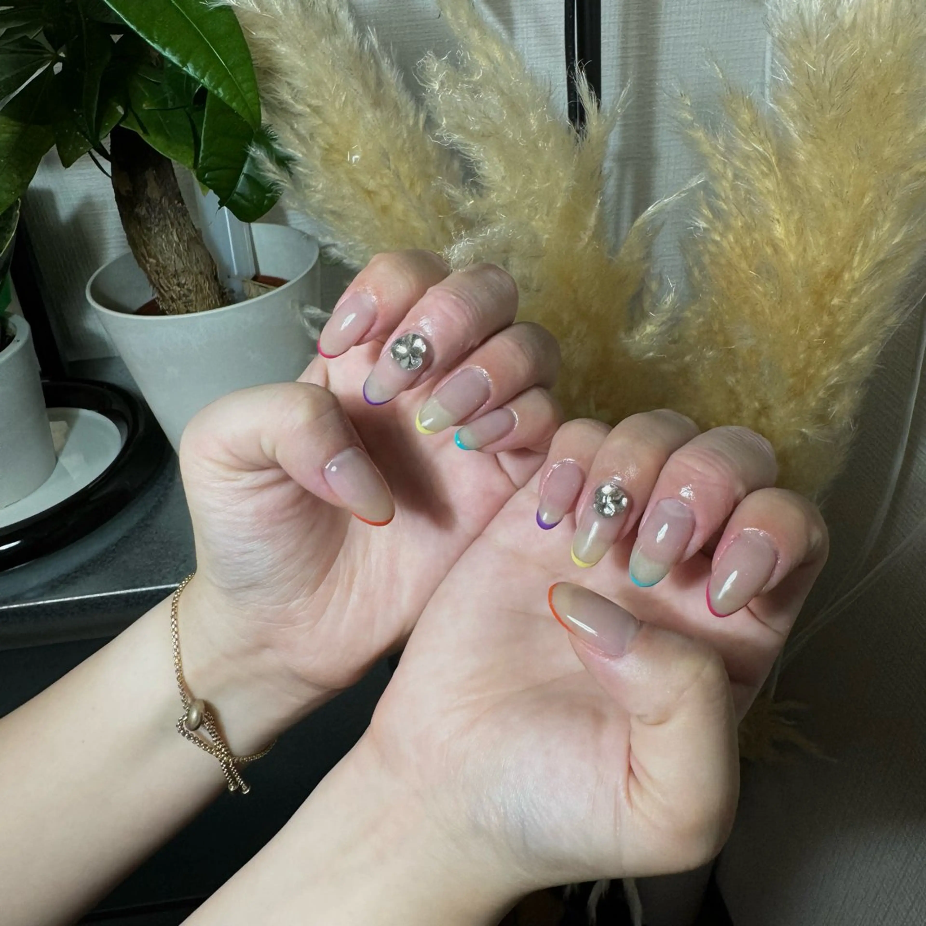 ネイル フレンチネイル 持ち込み nail salon niuのネイルデザイン