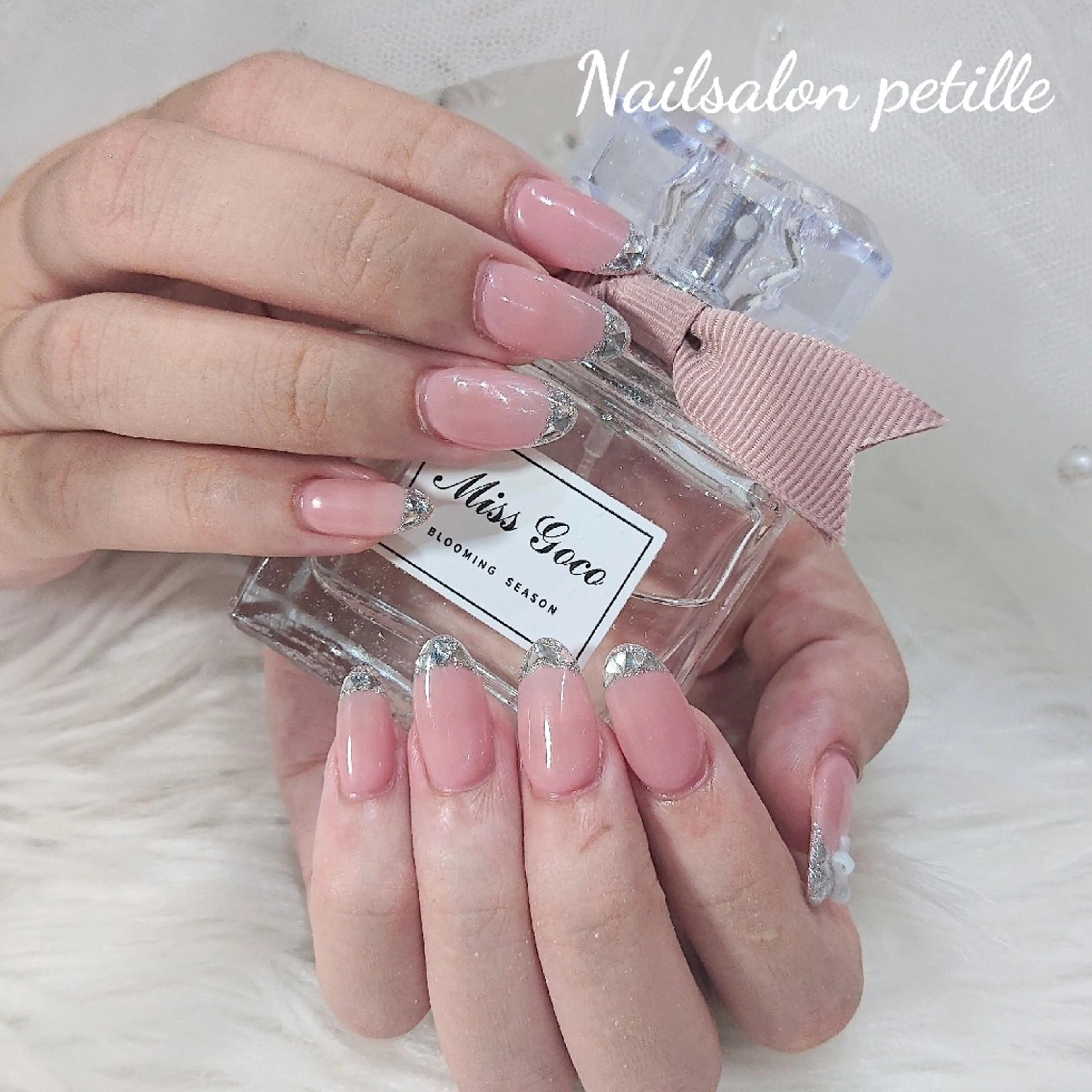 ネイル フレンチネイル ガラスフレンチ ハンドネイル たかなし かなのネイルデザイン