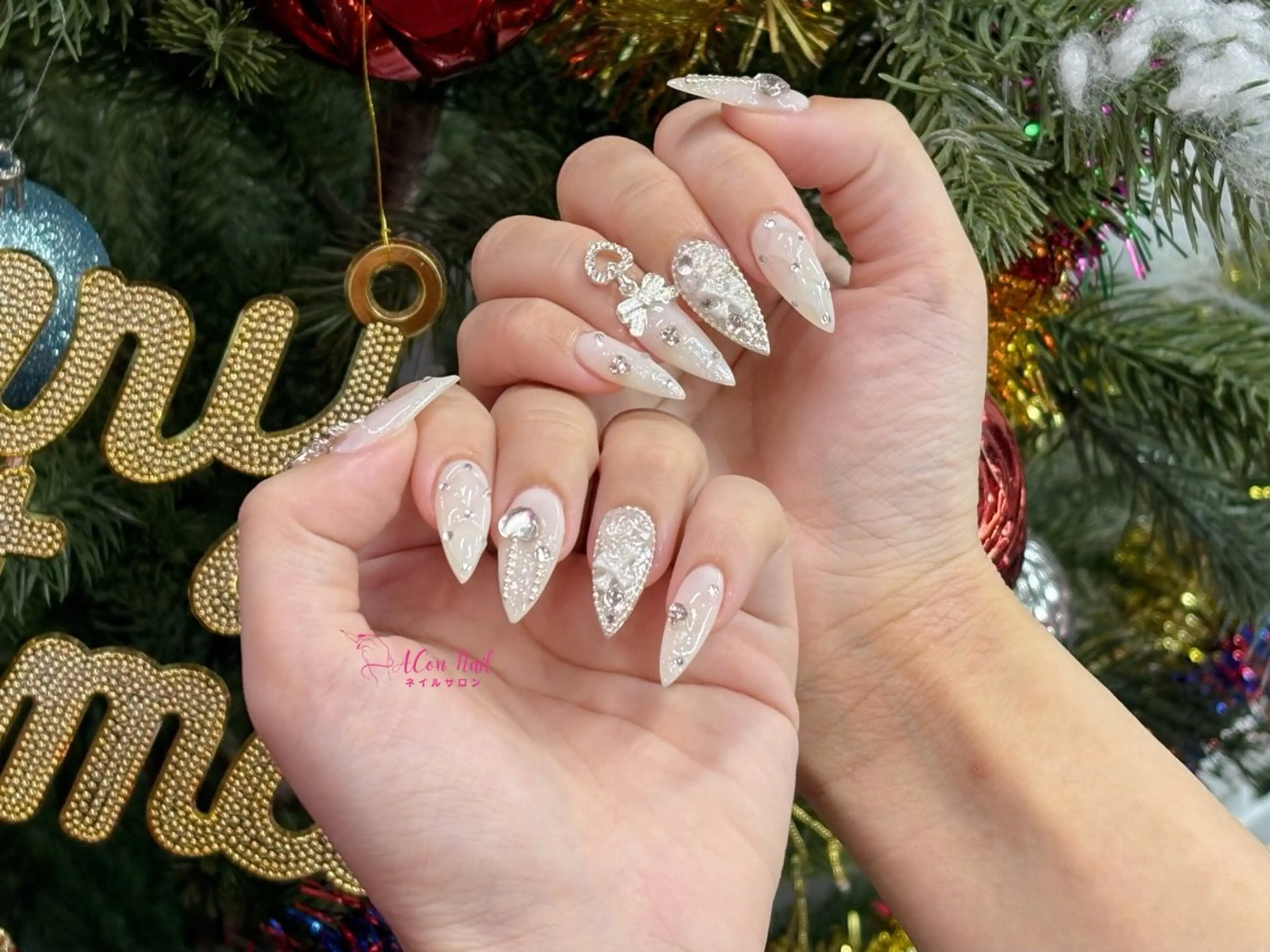 ネイル 桜ネイル 長さ出し フラワーネイル フレンチネイル ジェルネイル ハンドネイル AConNailSalon所属・ACon NailSalonのネイルデザイン