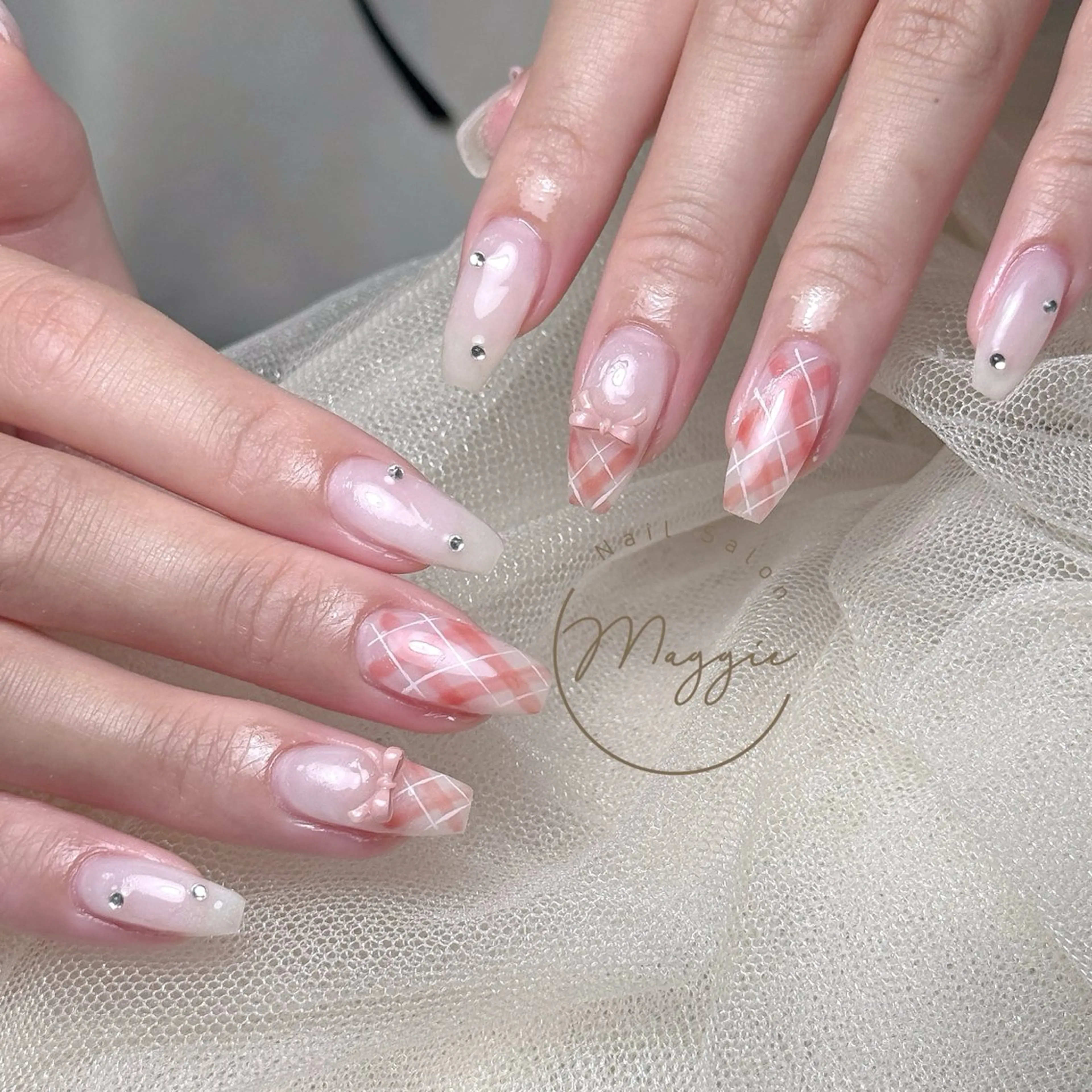 ネイル Maggie Nail🦩のネイルデザイン