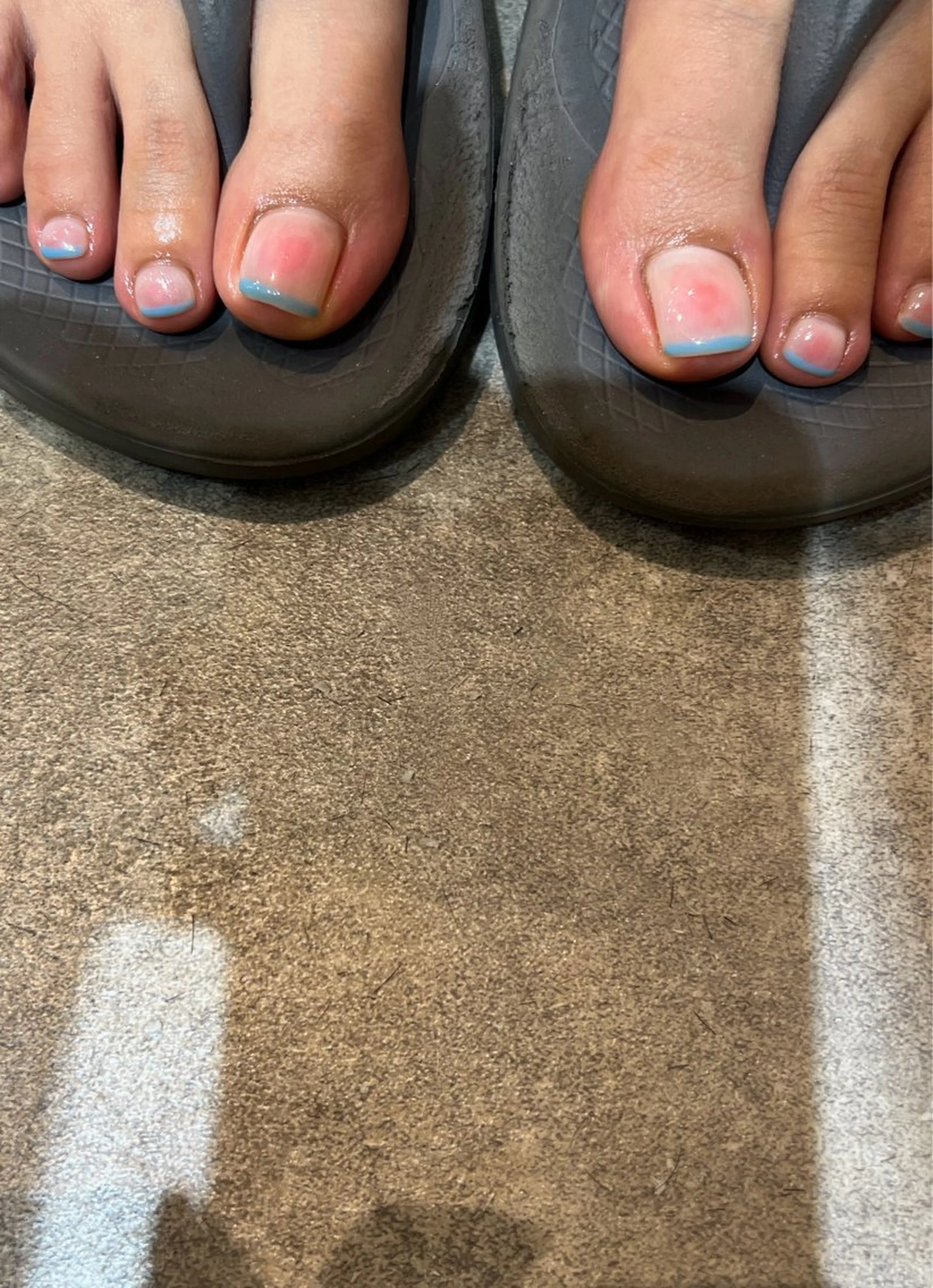 ネイル 持ち込み フットネイル ヘアメイクネイリスト 💄💅hidemiのヘアスタイル