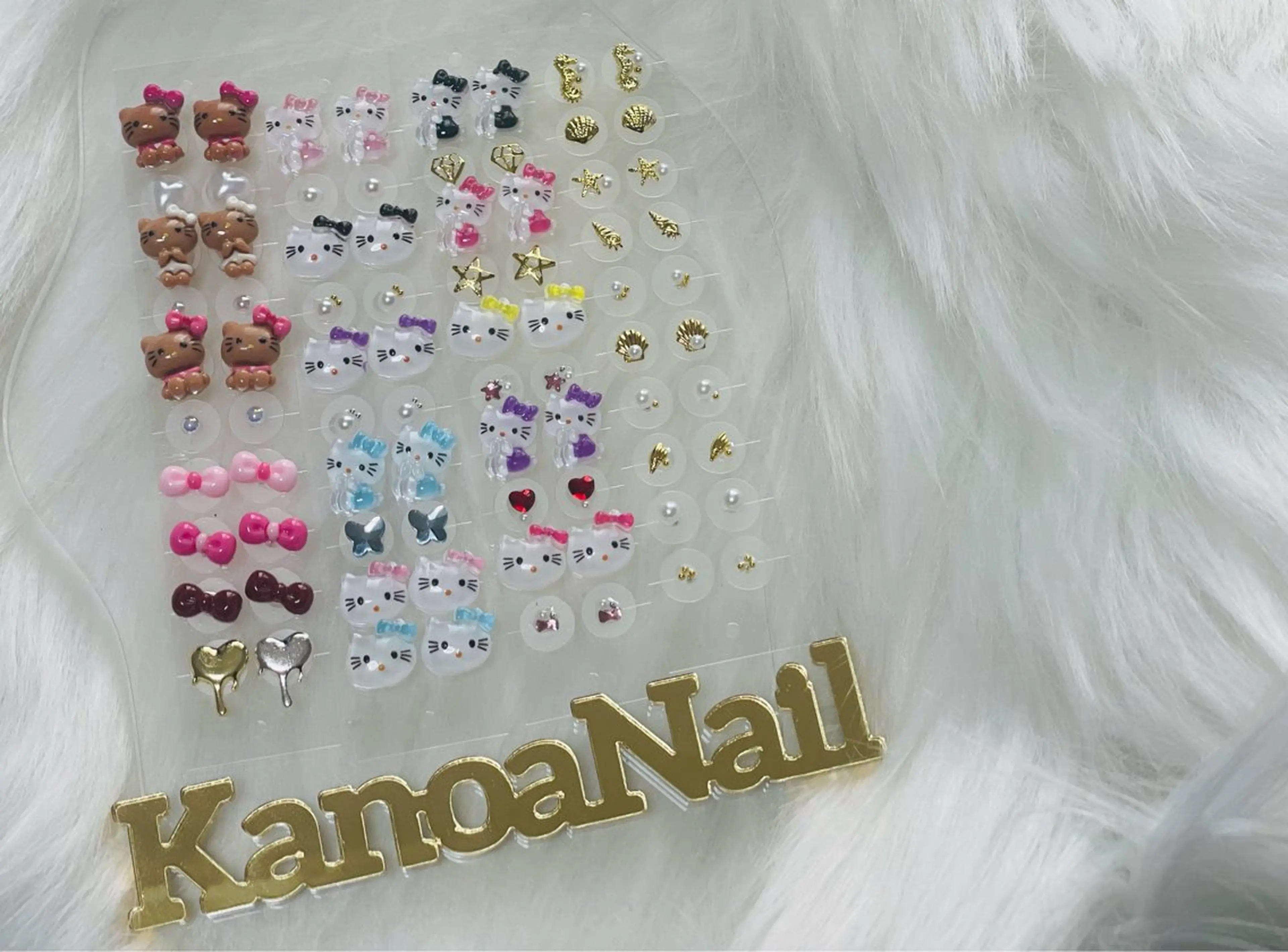 耳つぼジュエリー(15粒まで)の写真