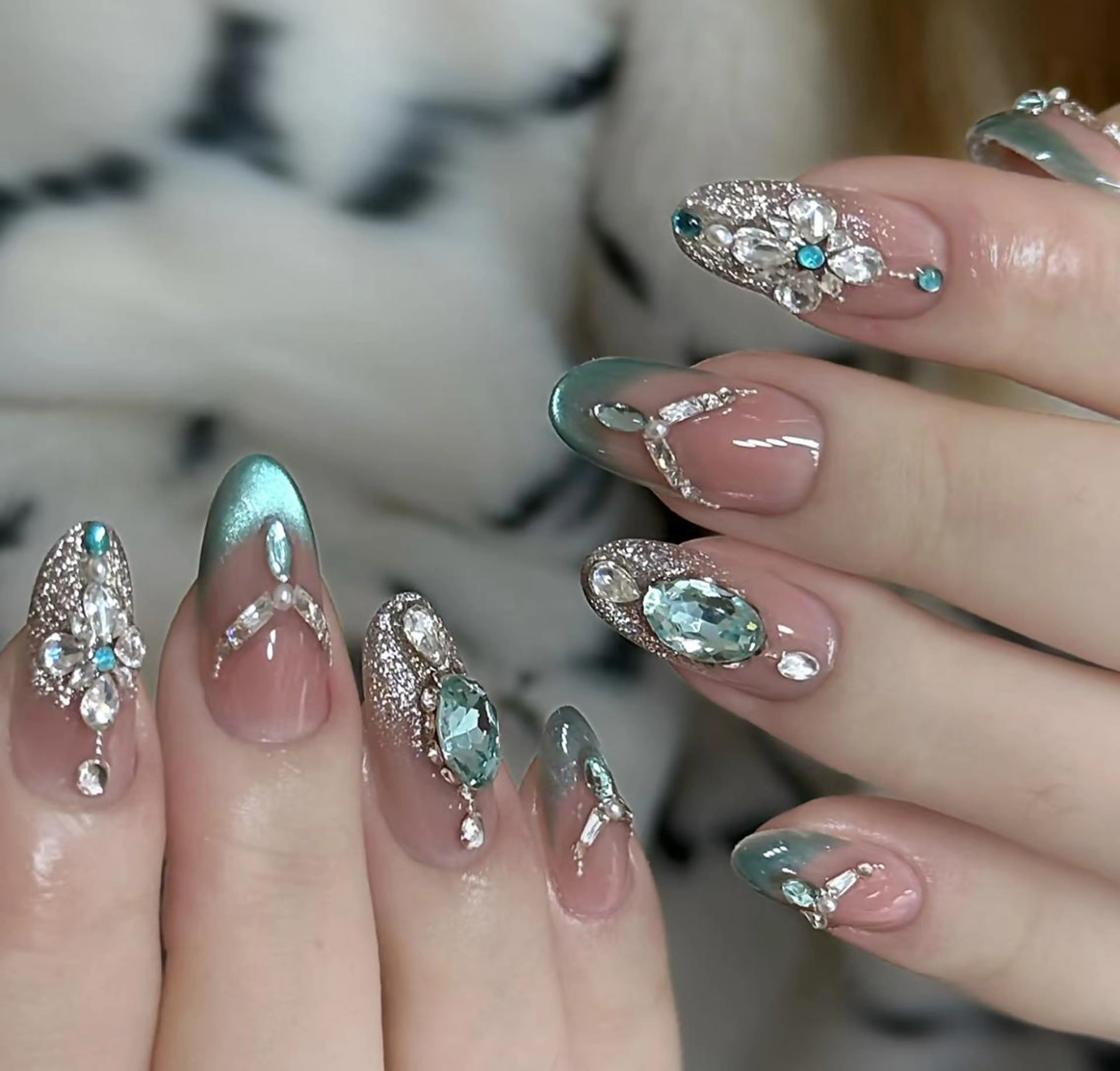 ネイル ハンドネイル エリ🫧 nail池袋東口のネイルデザイン