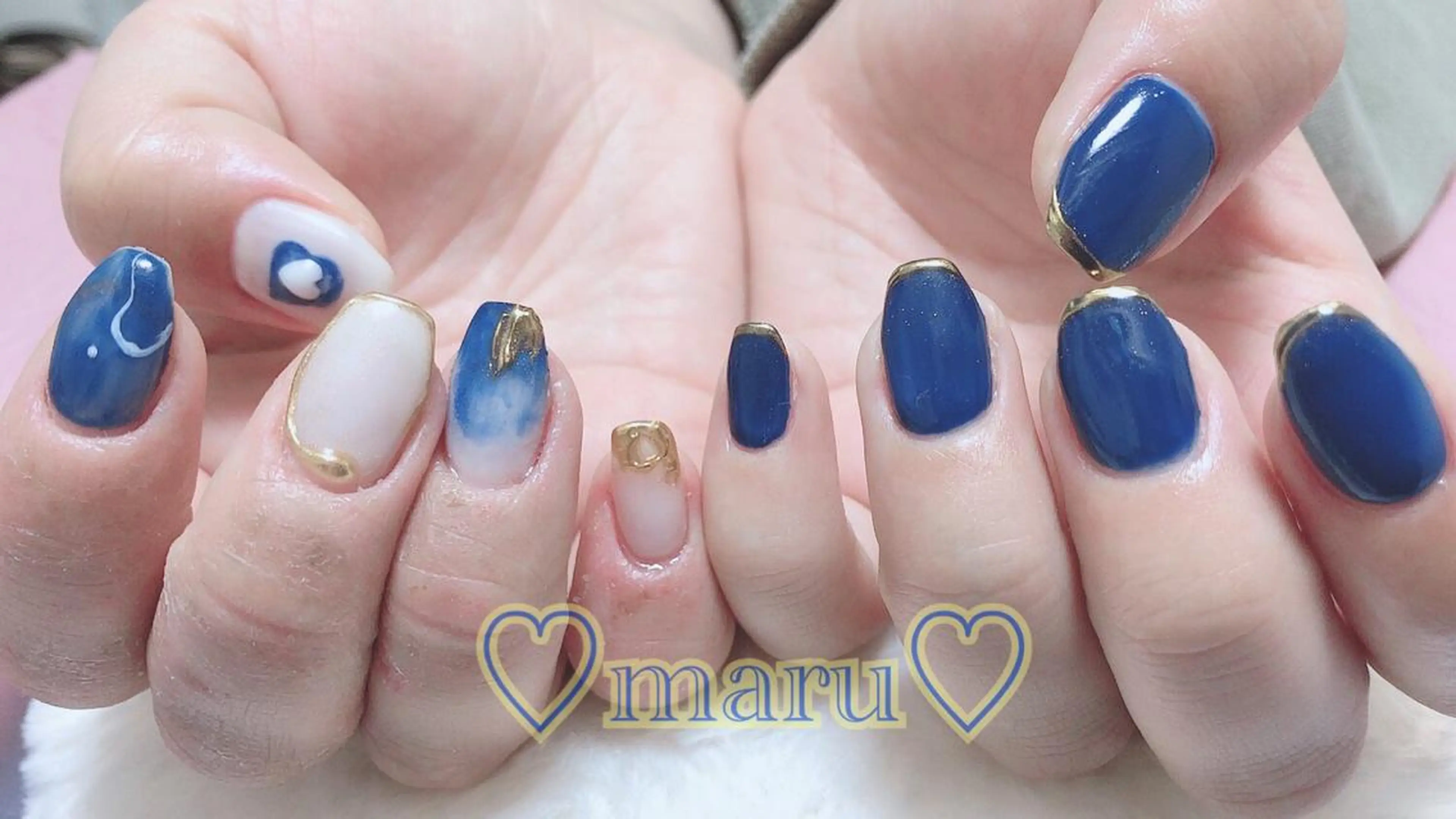 ネイル ハンドネイル フットネイル まるみ ♡のネイルデザイン