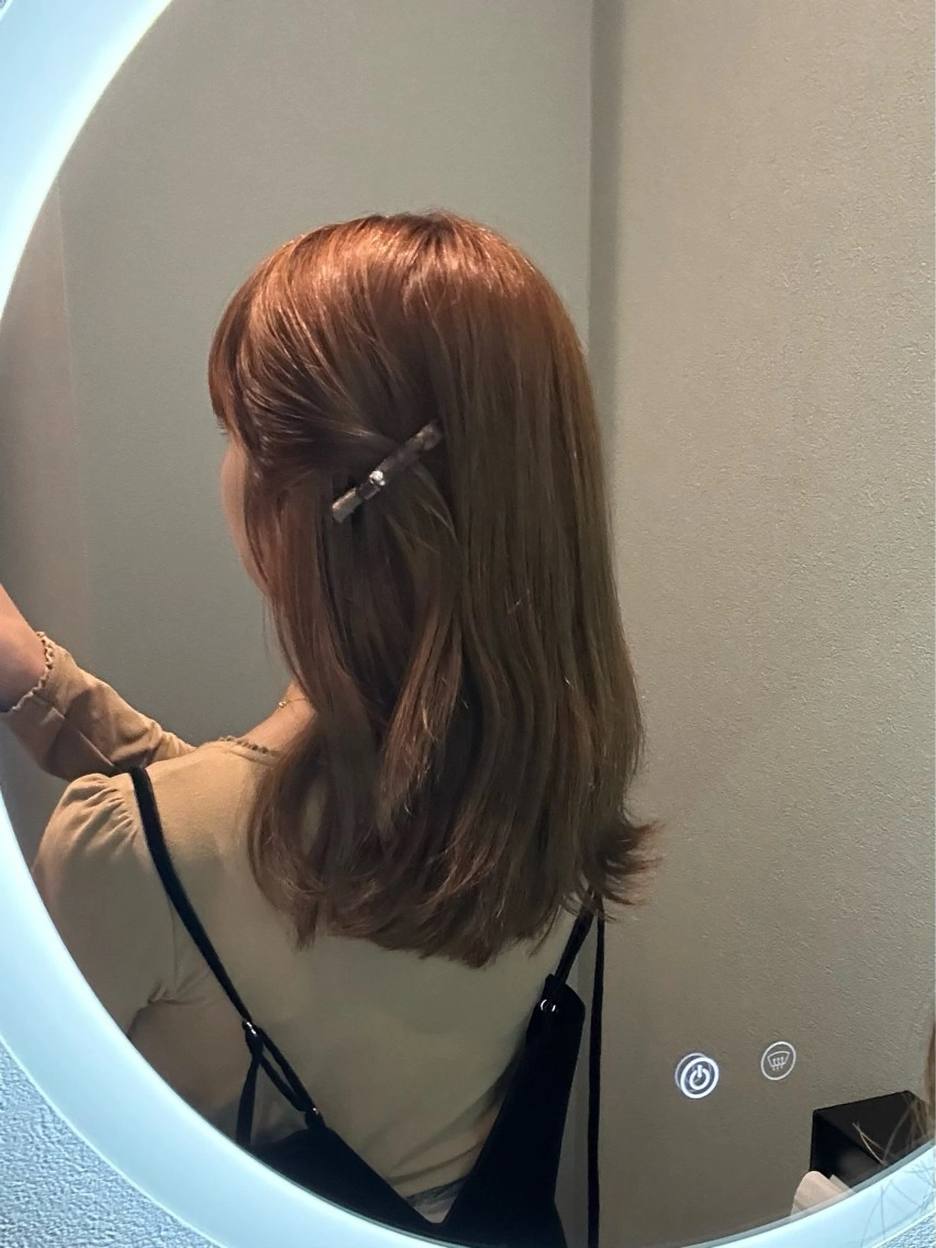 セミロング カラー ミディアムヘア Chifumiのヘアスタイル