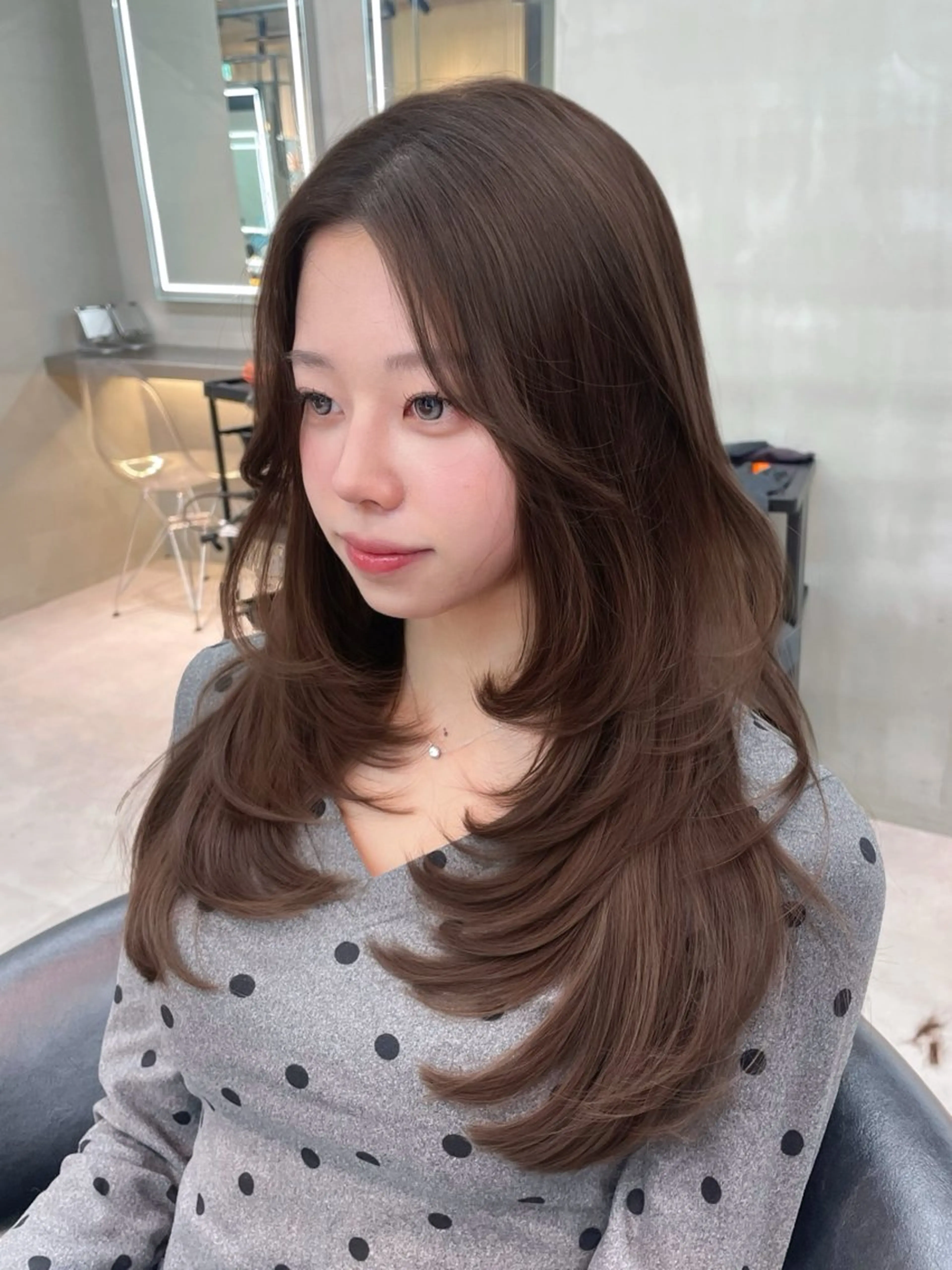 セミロング カラー 韓国ヘア/レイヤー Londエレンのヘアスタイル