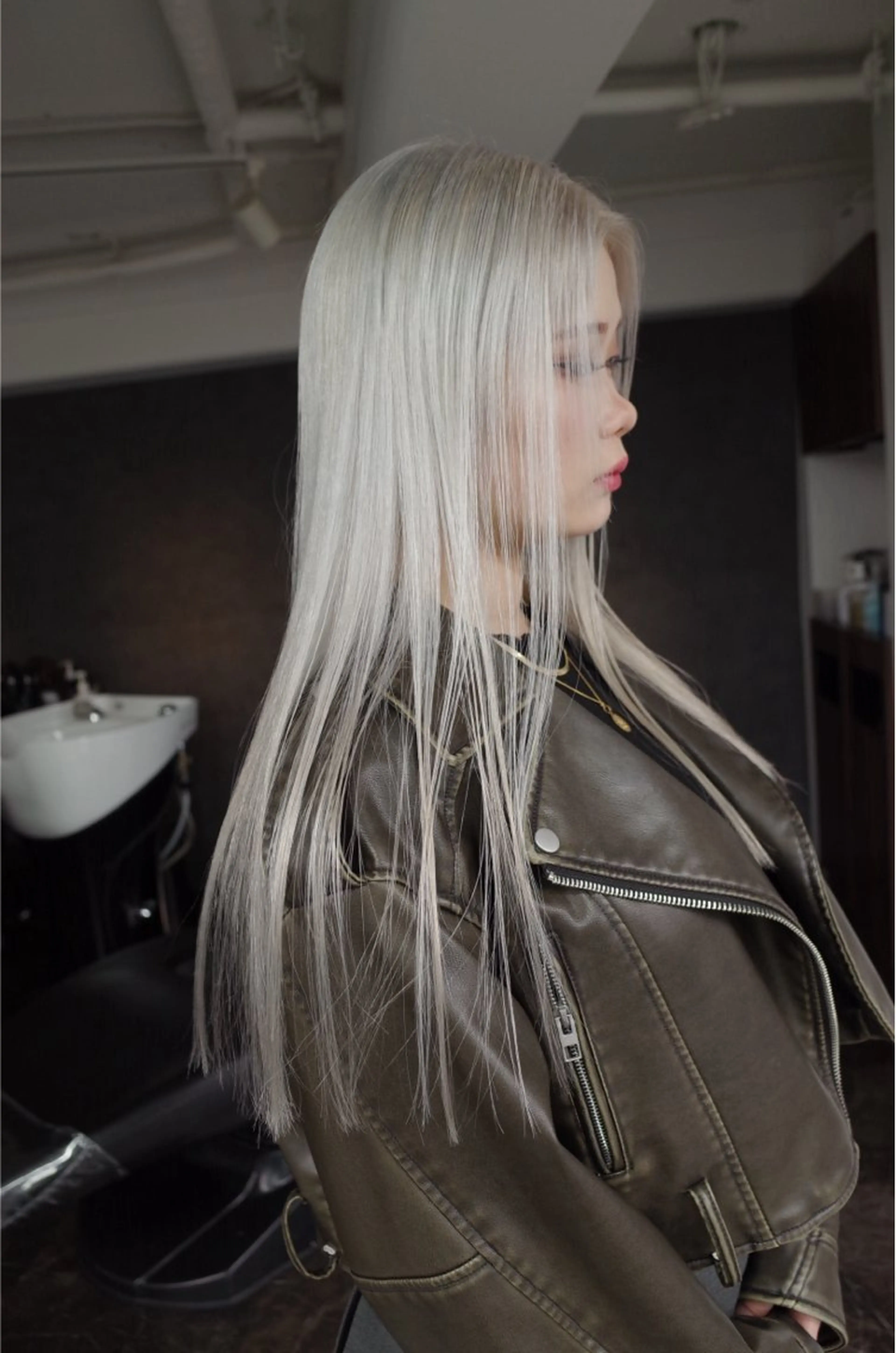 ロング カラー 髪質改善/ブリーチ EITOのヘアスタイル