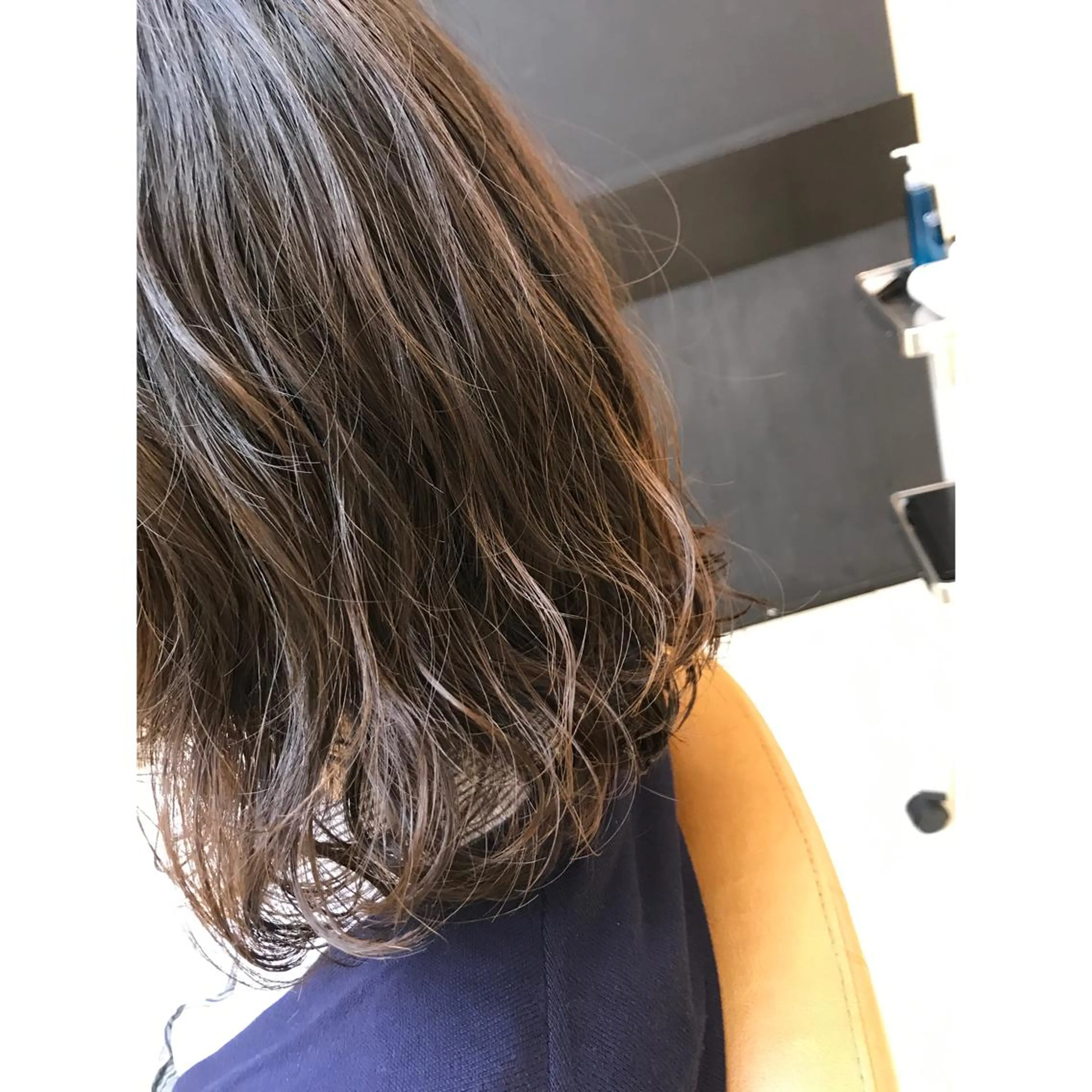 セミロング パーマ セミロングパーマ 坂西 春果のマツエク・マツパデザイン