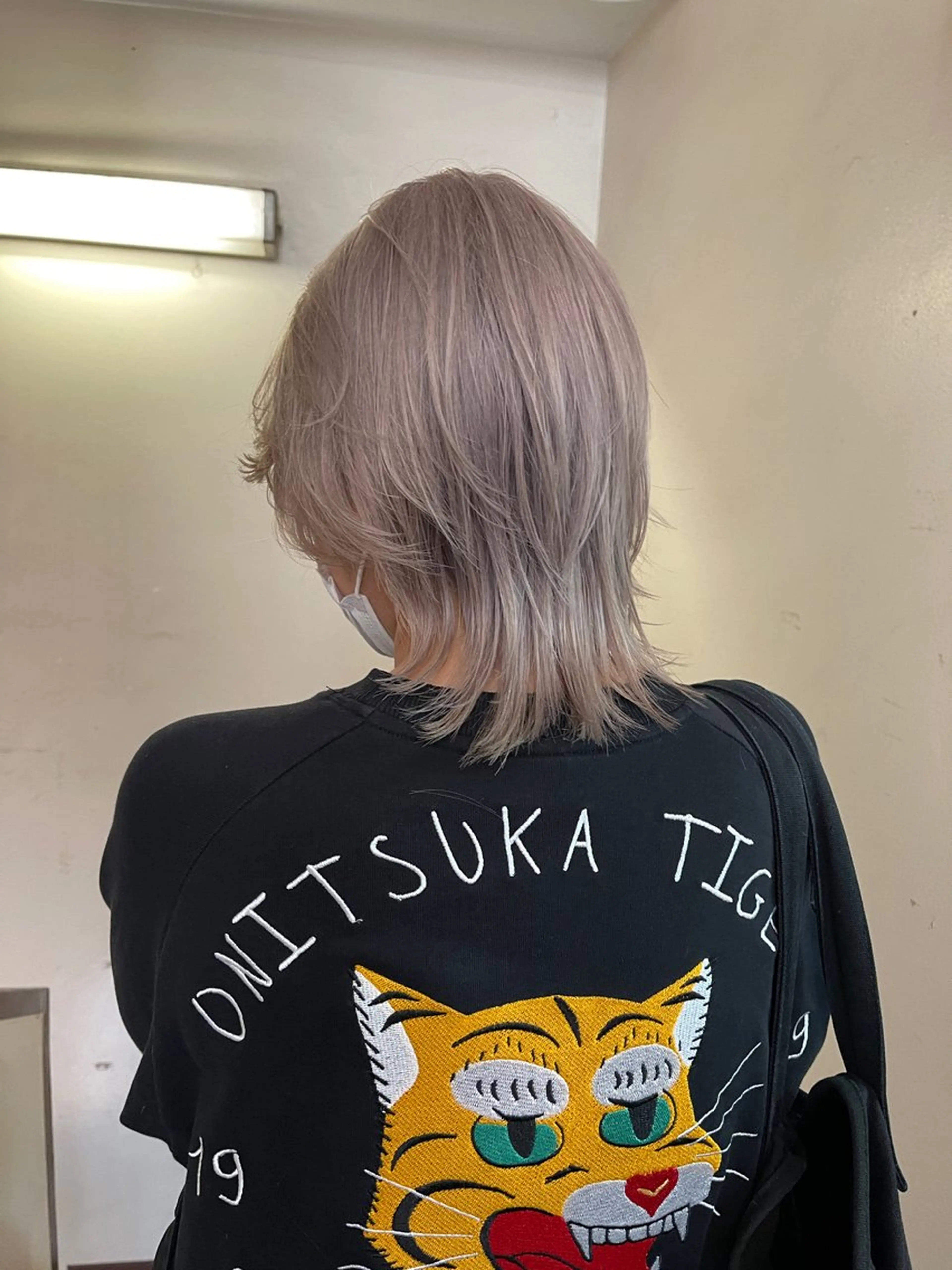 ミディアム カット ヘアカラー トリートメント 安部佑哉/ハイトーン /レイヤー/グランジのヘアスタイル