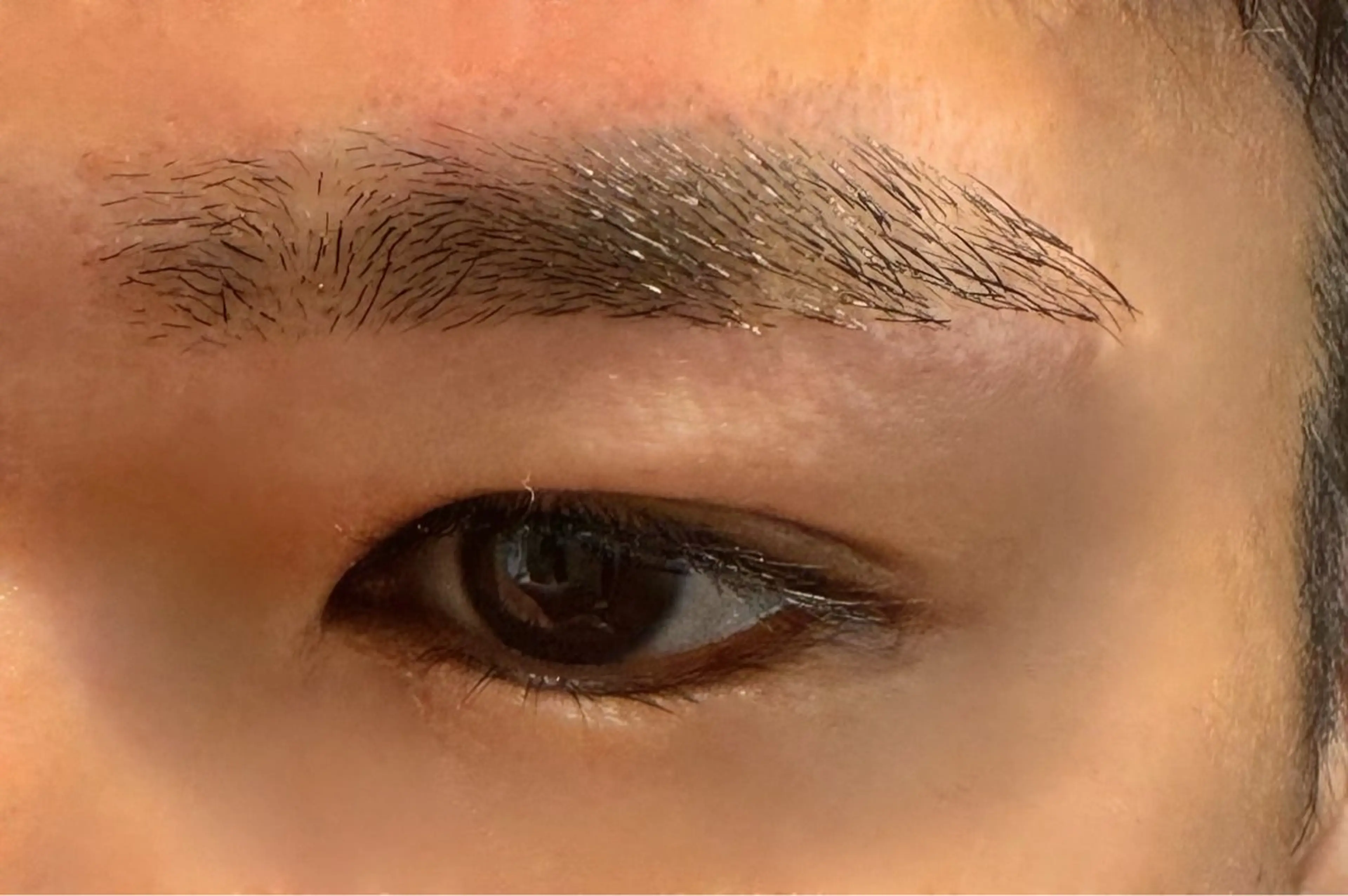 アイブロウ Hau’oli所属・Hau’oli Hirayamaの眉毛・アイブロウイメージ