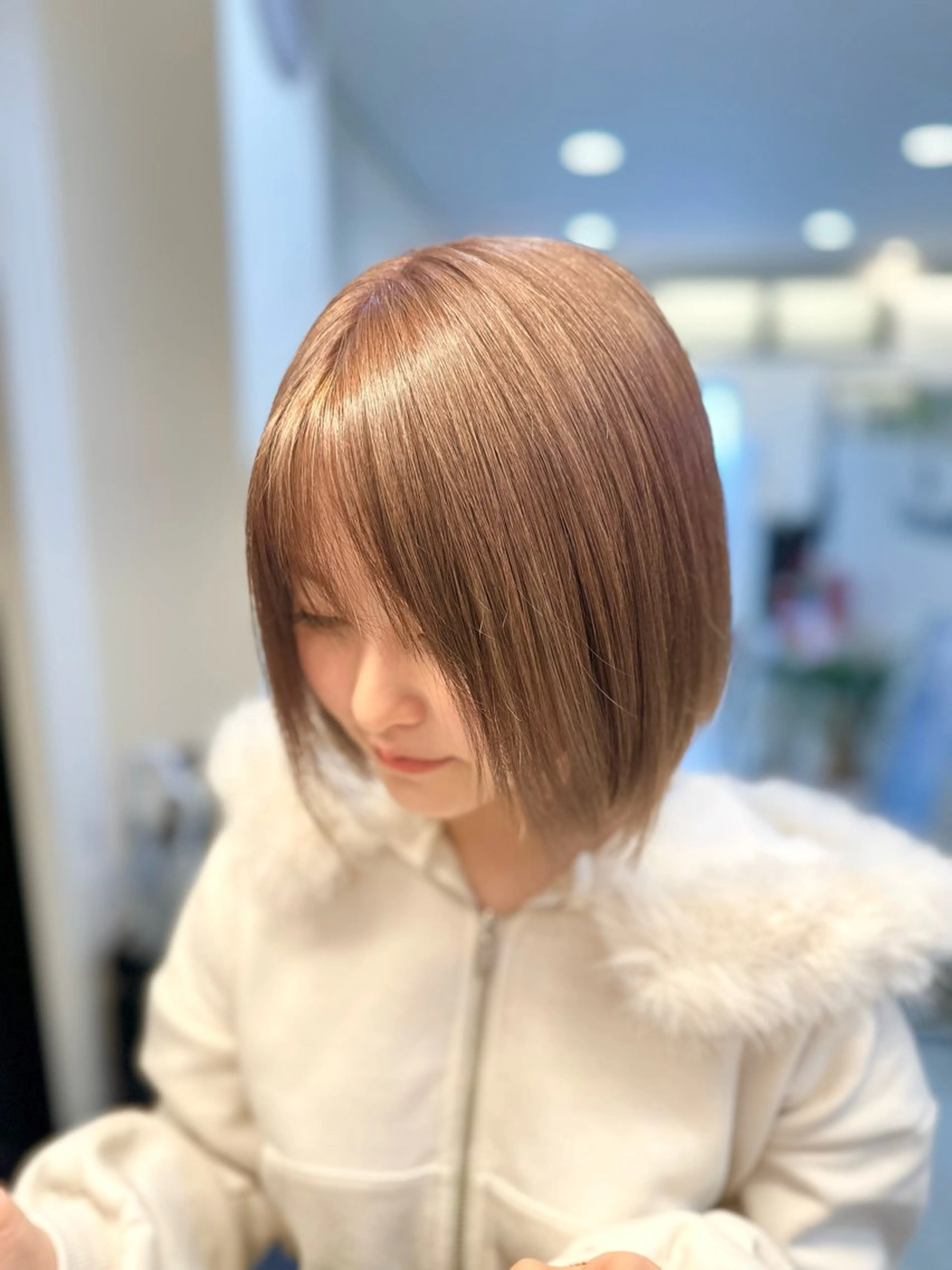 ショート カラー GiseL kotoneのヘアスタイル