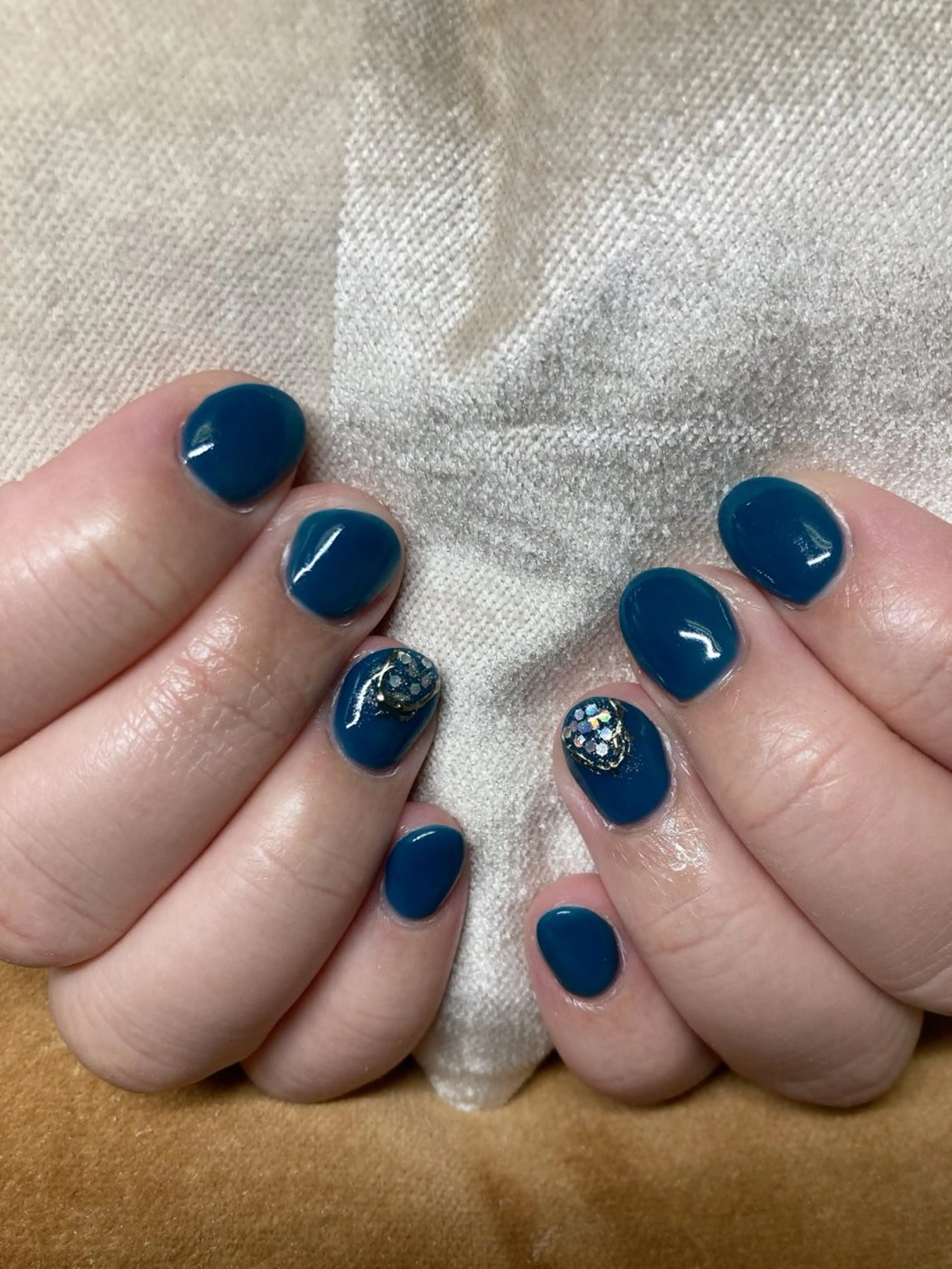 ネイル ECLAT エクラ所属・寺山 千鶴のネイルデザイン