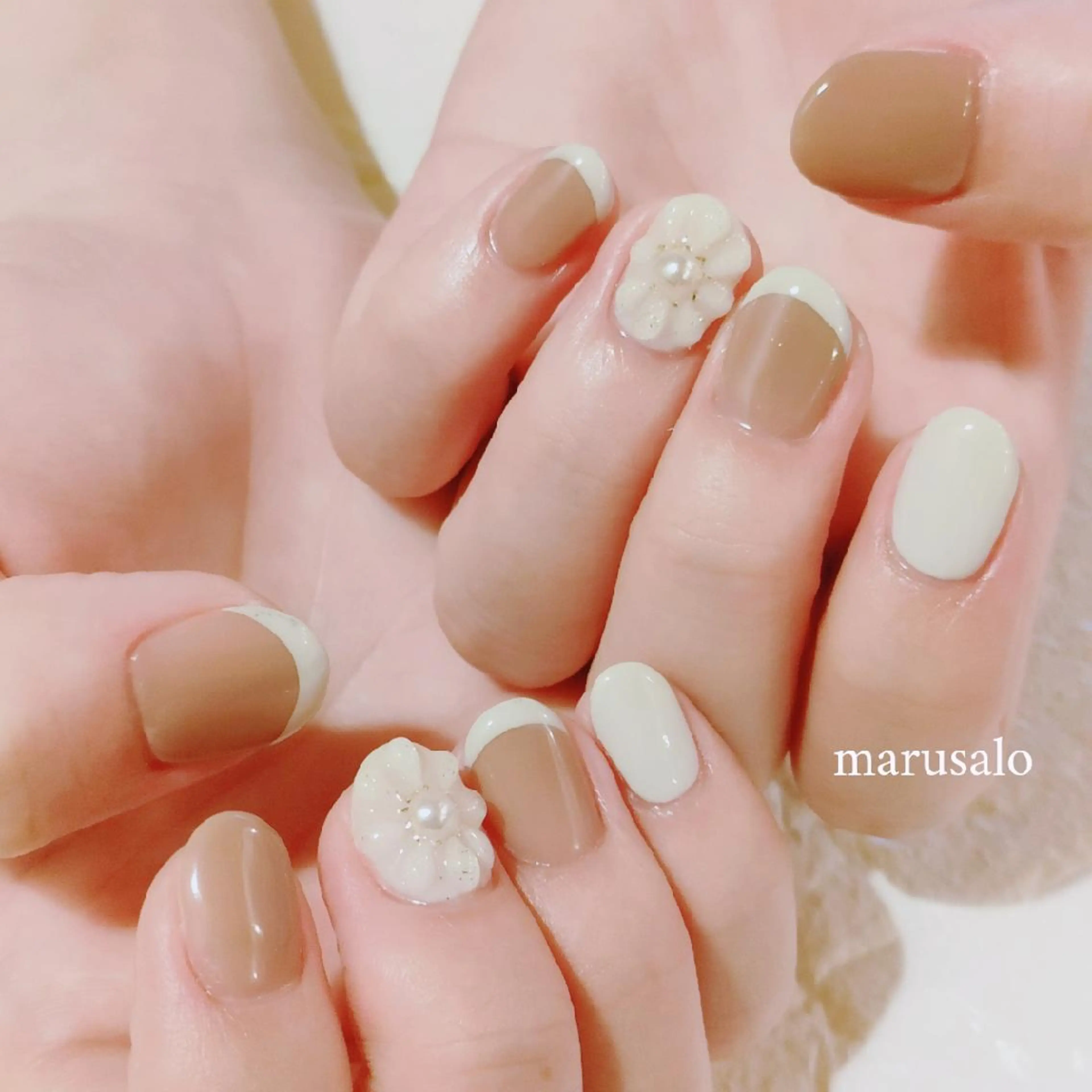 ネイル フラワーネイル ニュアンスネイル ぷっくりネイル 冬ネイル ハンドネイル marusalo nailのネイルデザイン