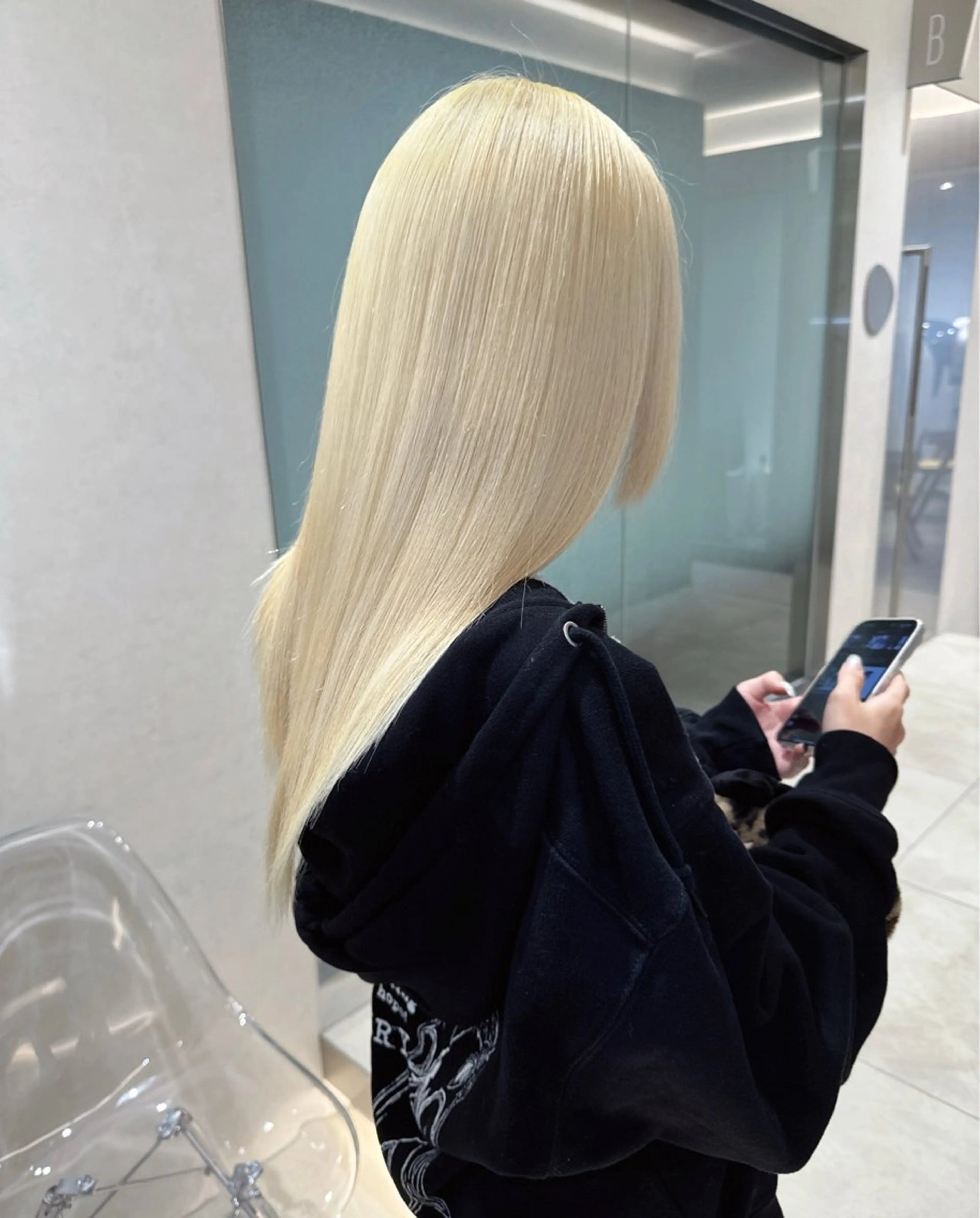 ロング 🌟龍明🌟福岡 ハイトーン🌟のヘアスタイル