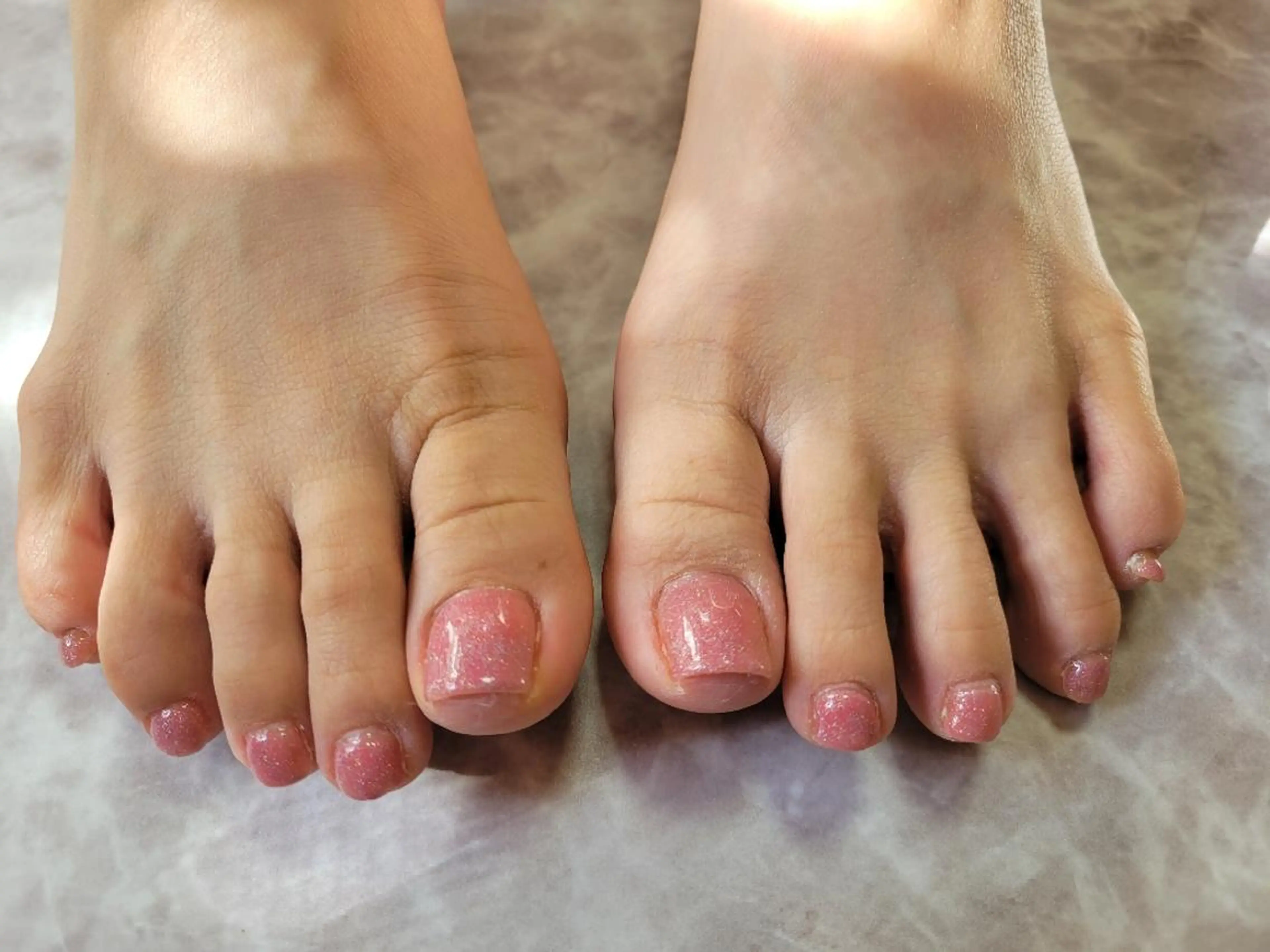 ネイル フットネイル ワンカラーネイル シルバー Nails and  Beauty-Mのネイルデザイン