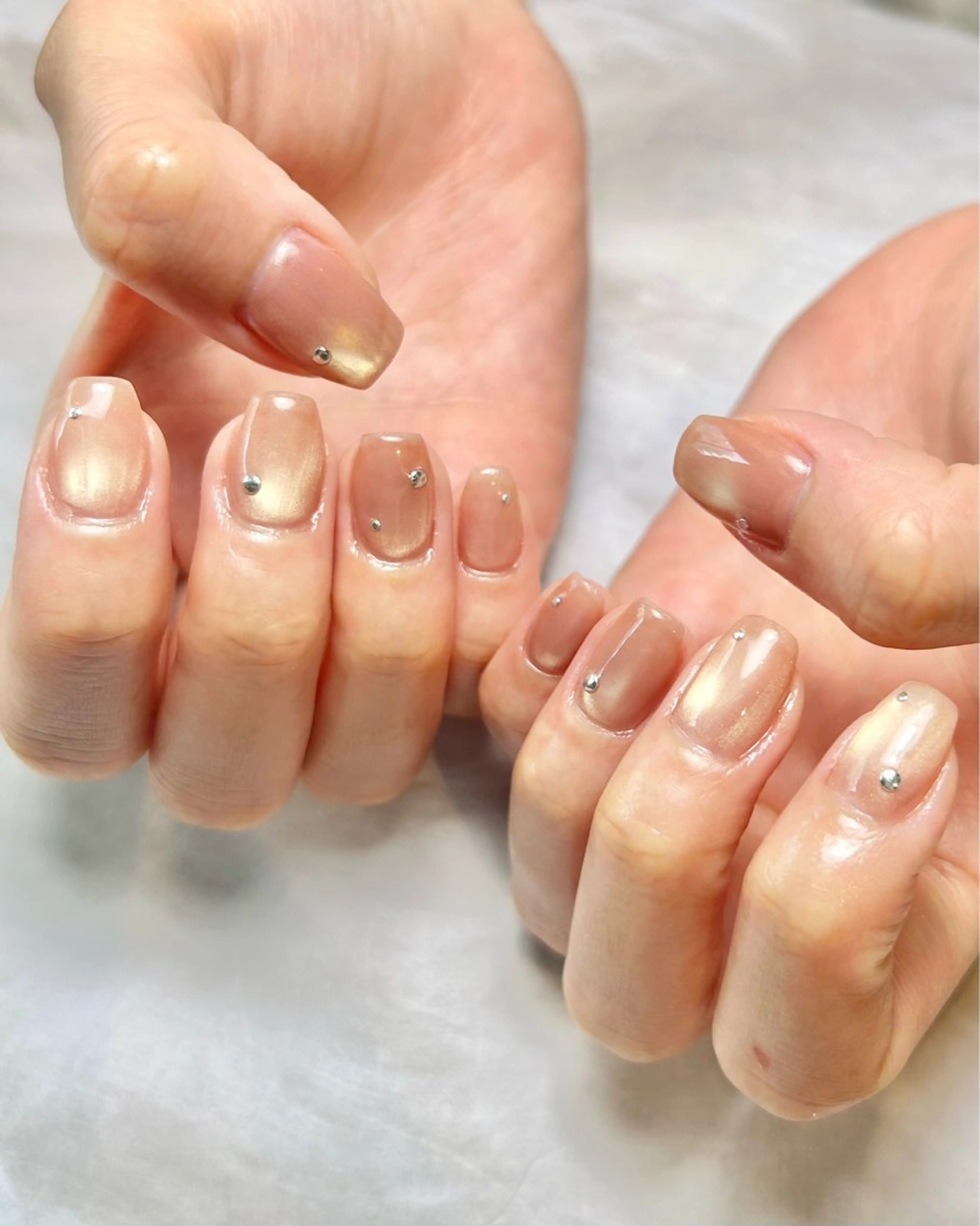 ネイル 持ち込み ニュアンスネイル シルバー ハンドネイル Reflection marikoのネイルデザイン