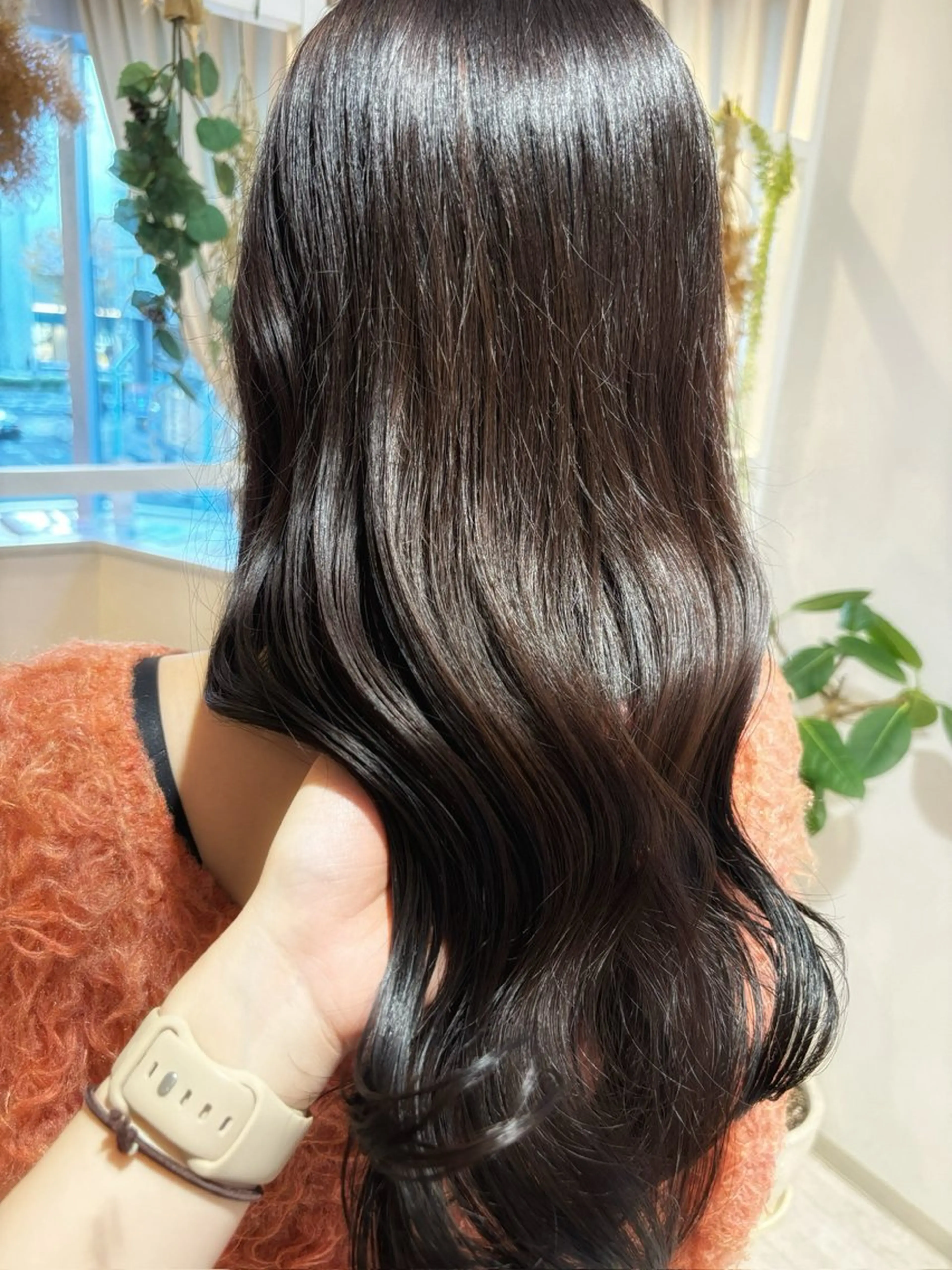 ロング チョコレートブラウン カット ヘアカラー トリートメント ASTRANTIA栄所属・菅野 凪紗のヘアスタイル