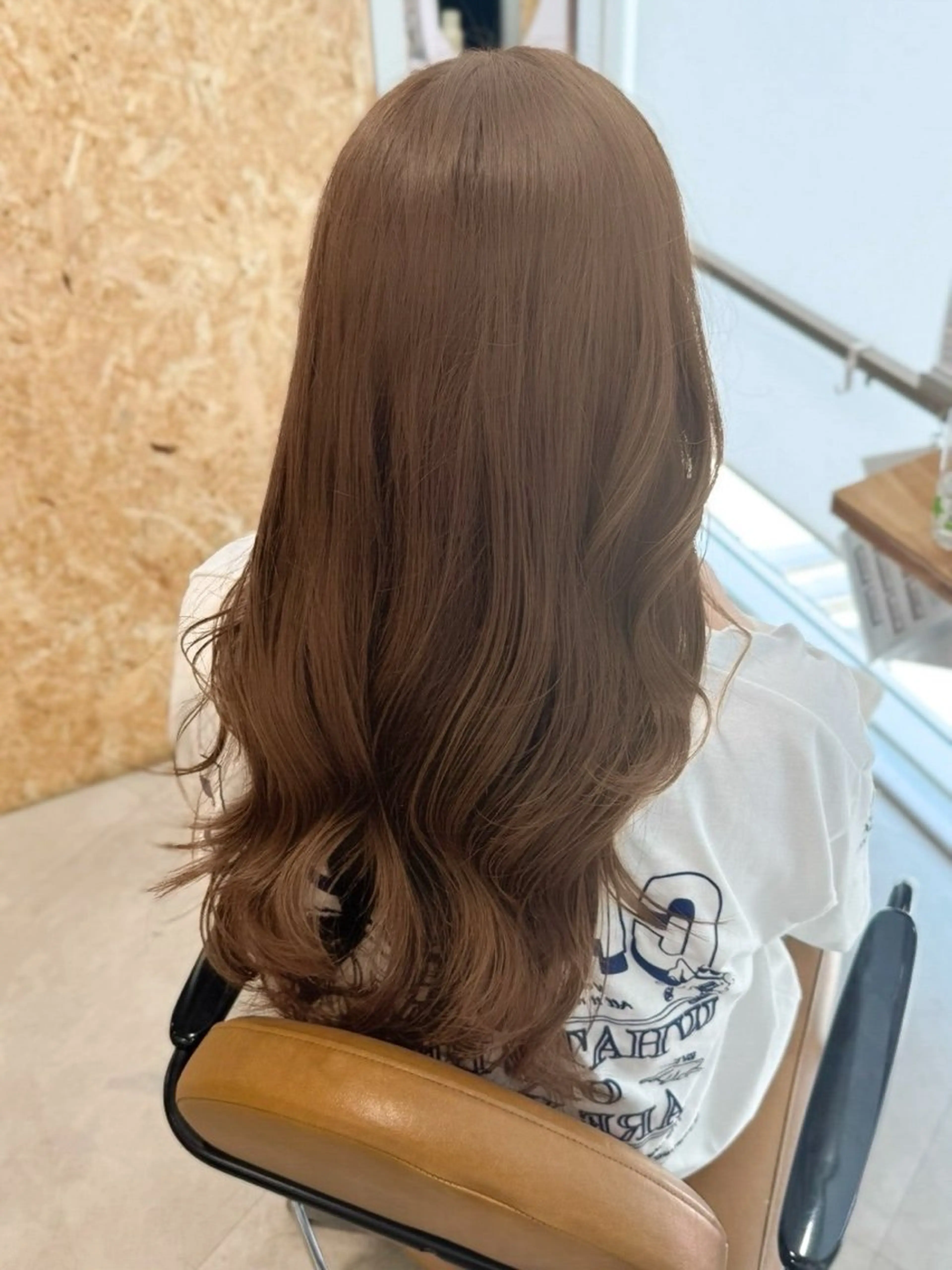 ロング カラー ベージュカラー ioe/神戸三宮 /三國雅矢のヘアスタイル