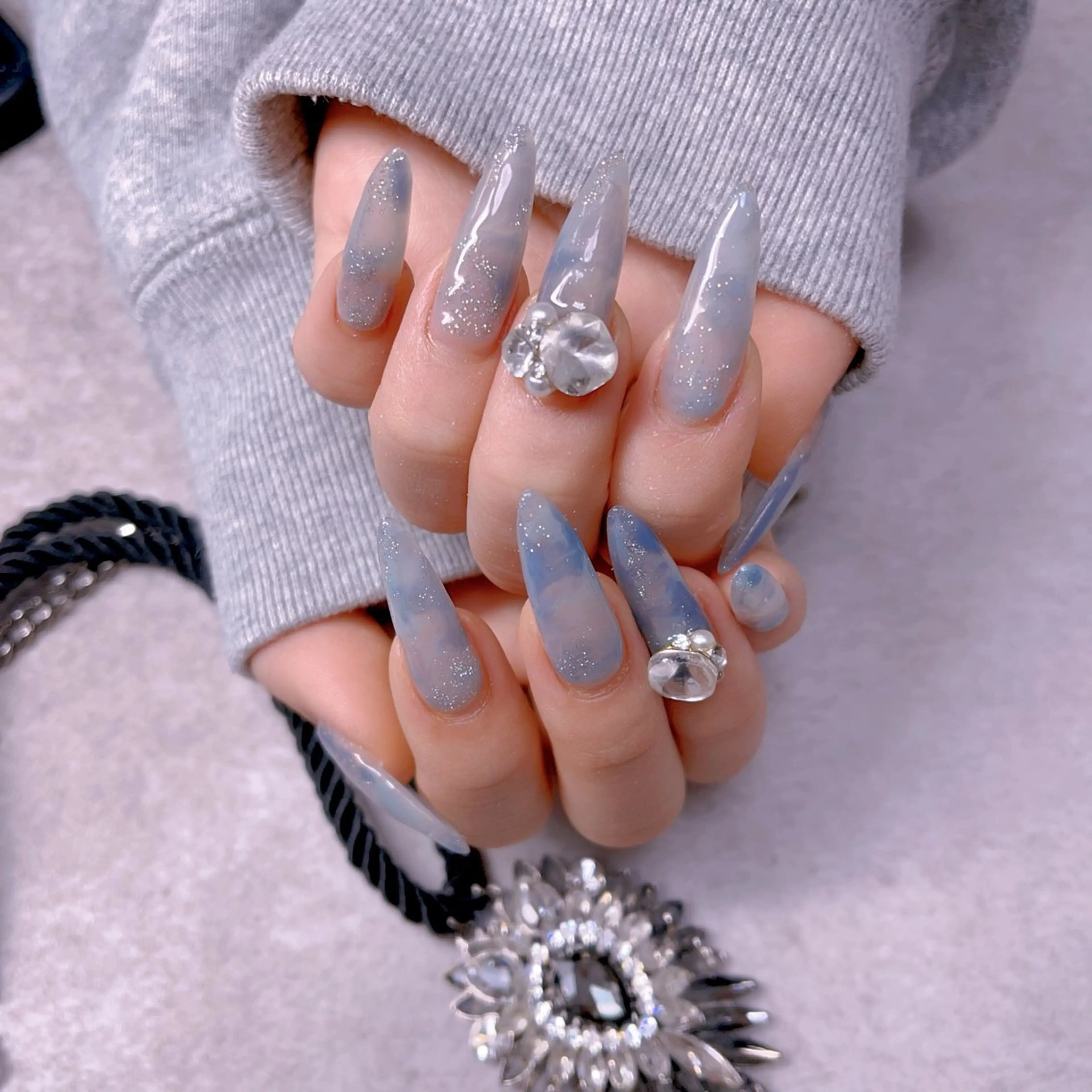 メンズ ネイル アートネイル フレンチネイル ジェルネイル キラキラネイル パラジェル Bloom スカルプ専門店のネイルデザイン