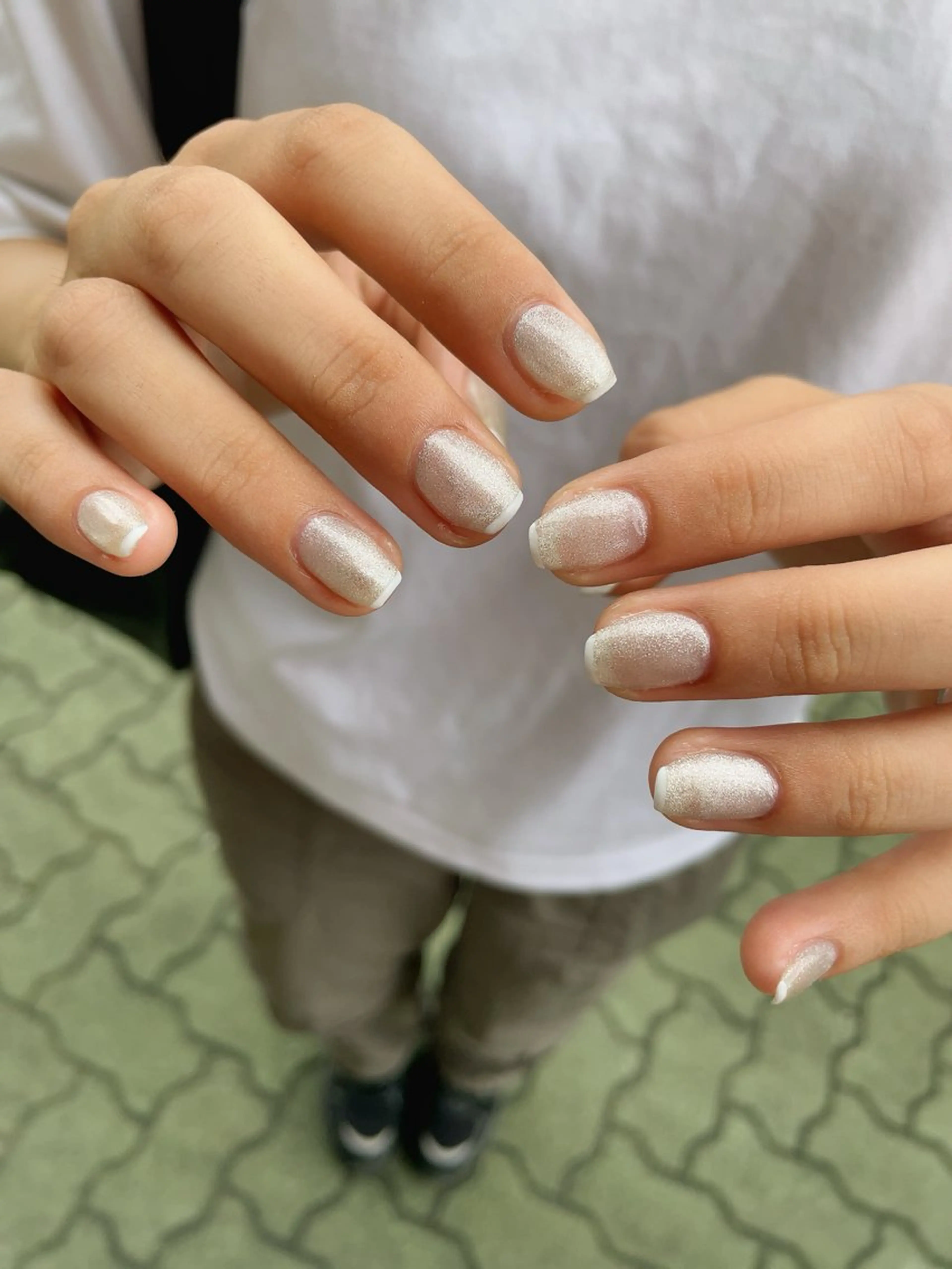 ネイル マグネットネイル ホワイト ハンドネイル ハンドケア laviebelle norikoのネイルデザイン