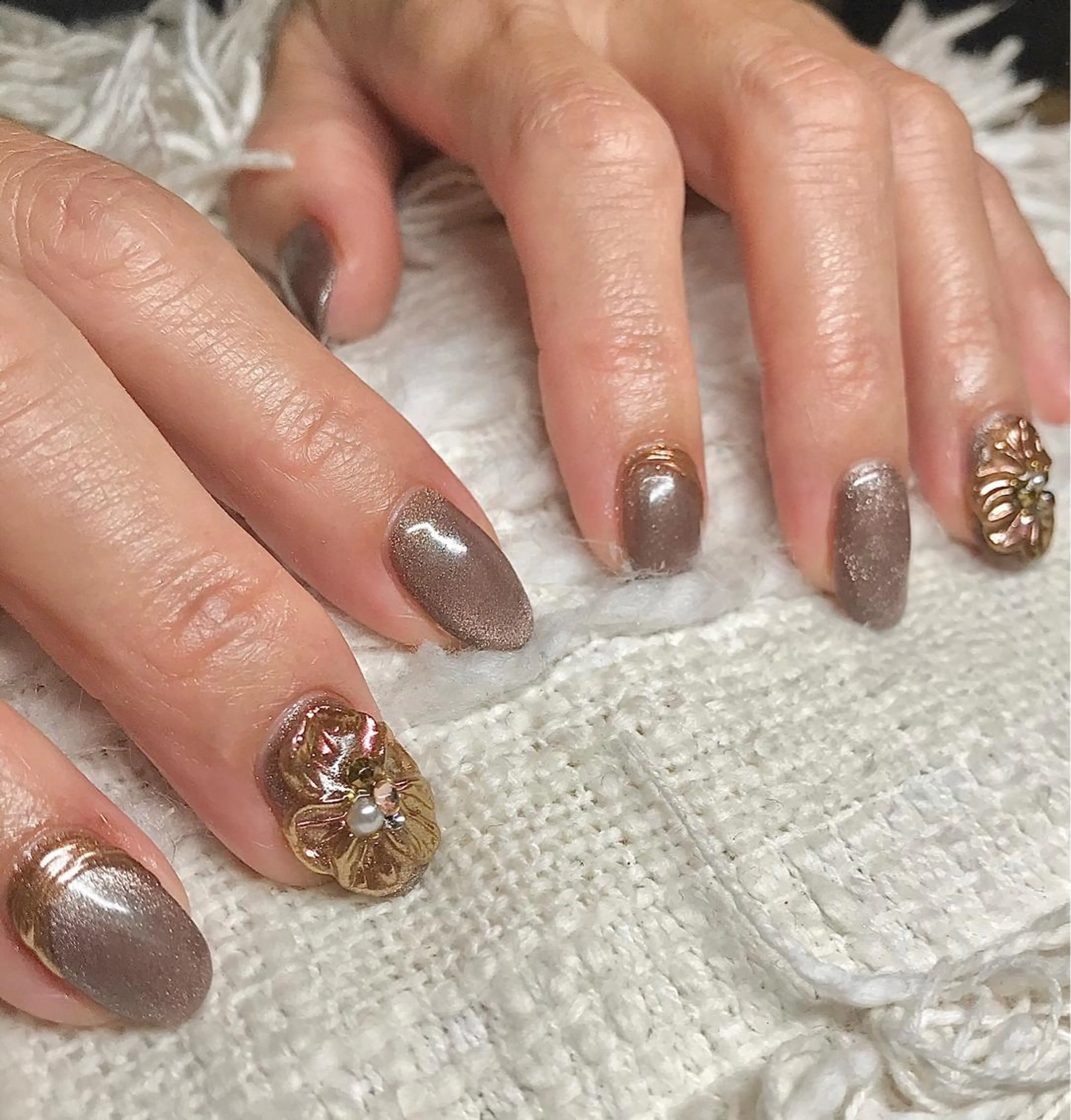 ミディアム カラー パーマ ヘアアレンジ メンズ キッズ ネイル マツエク・マツパ フラワーネイル nail&eye Aoのマツエク・マツパデザイン