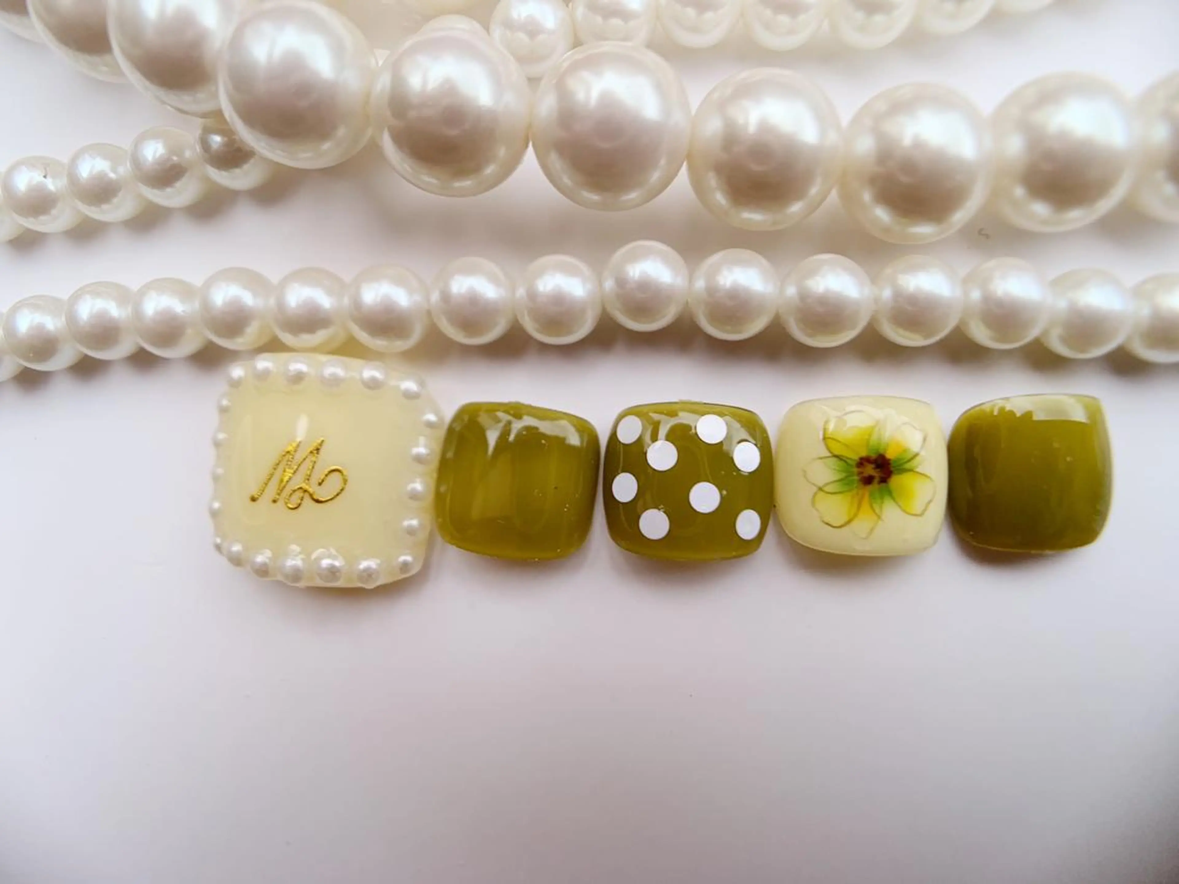 ネイル MiKi Nai池袋 長さだし得意のネイルデザイン