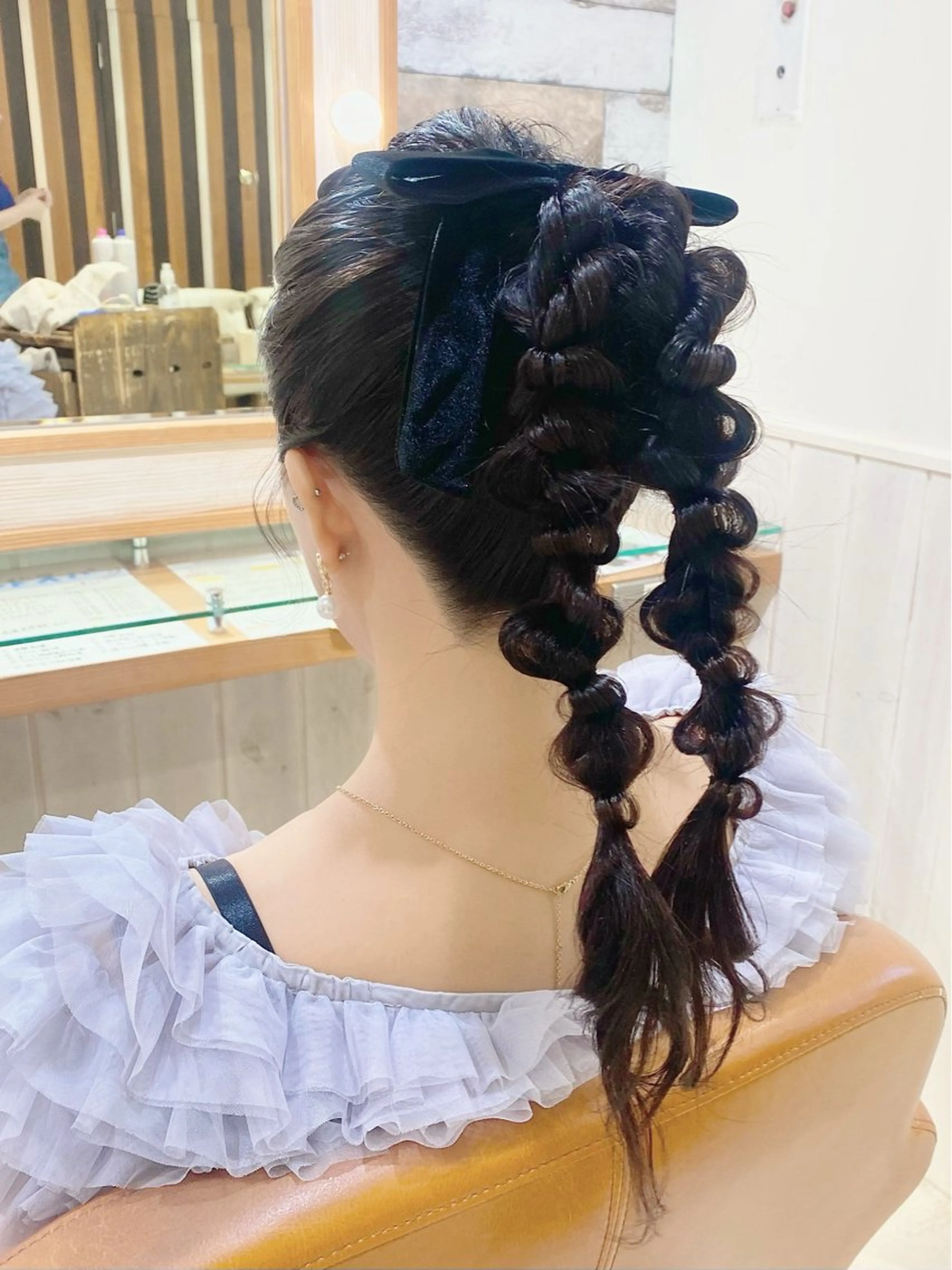 セミロング ヘアセット 🌸小島友梨香🌸 ブリーチカラーのヘアスタイル