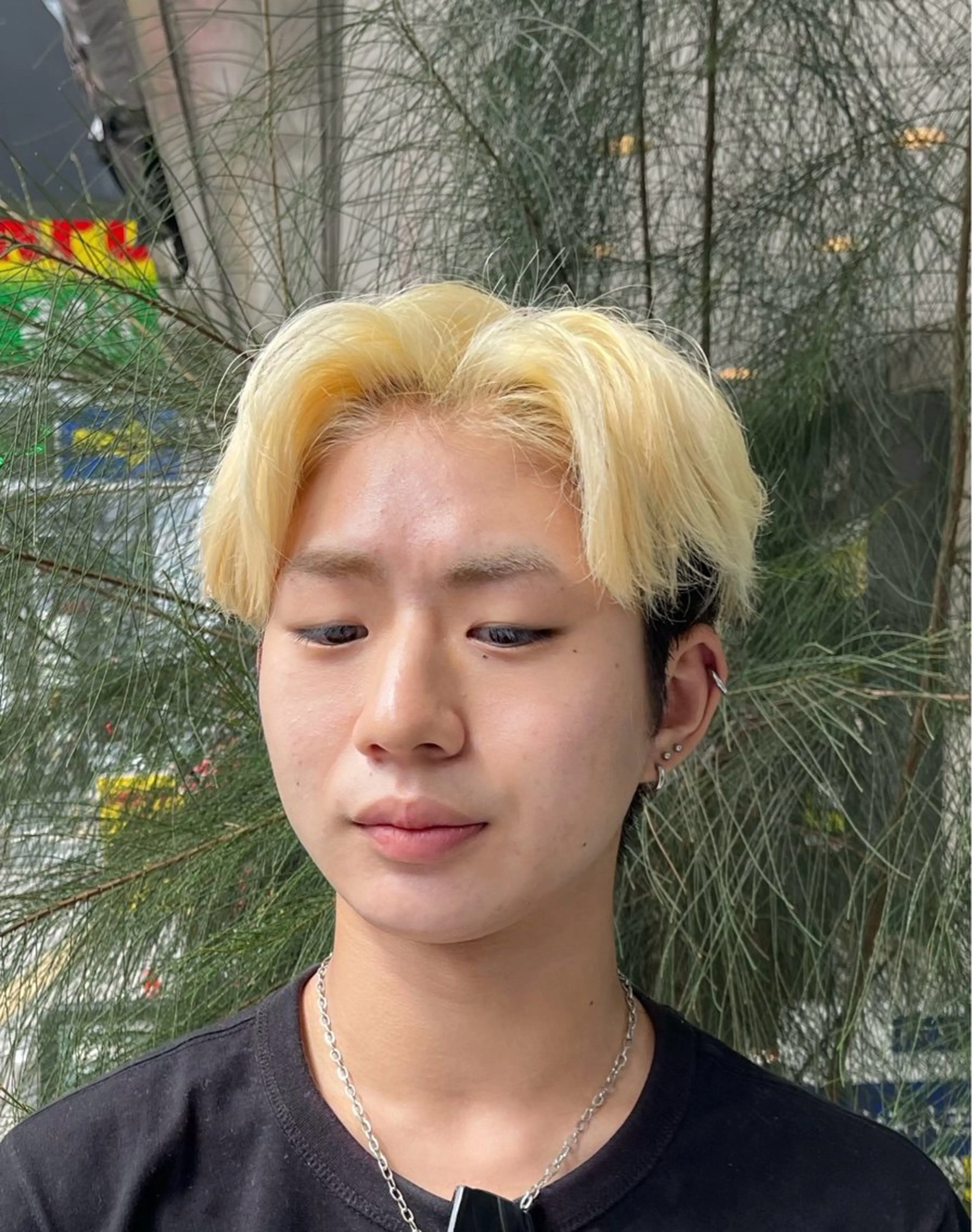 ショート ARISA︎ ハイトーン/メンズCのヘアスタイル