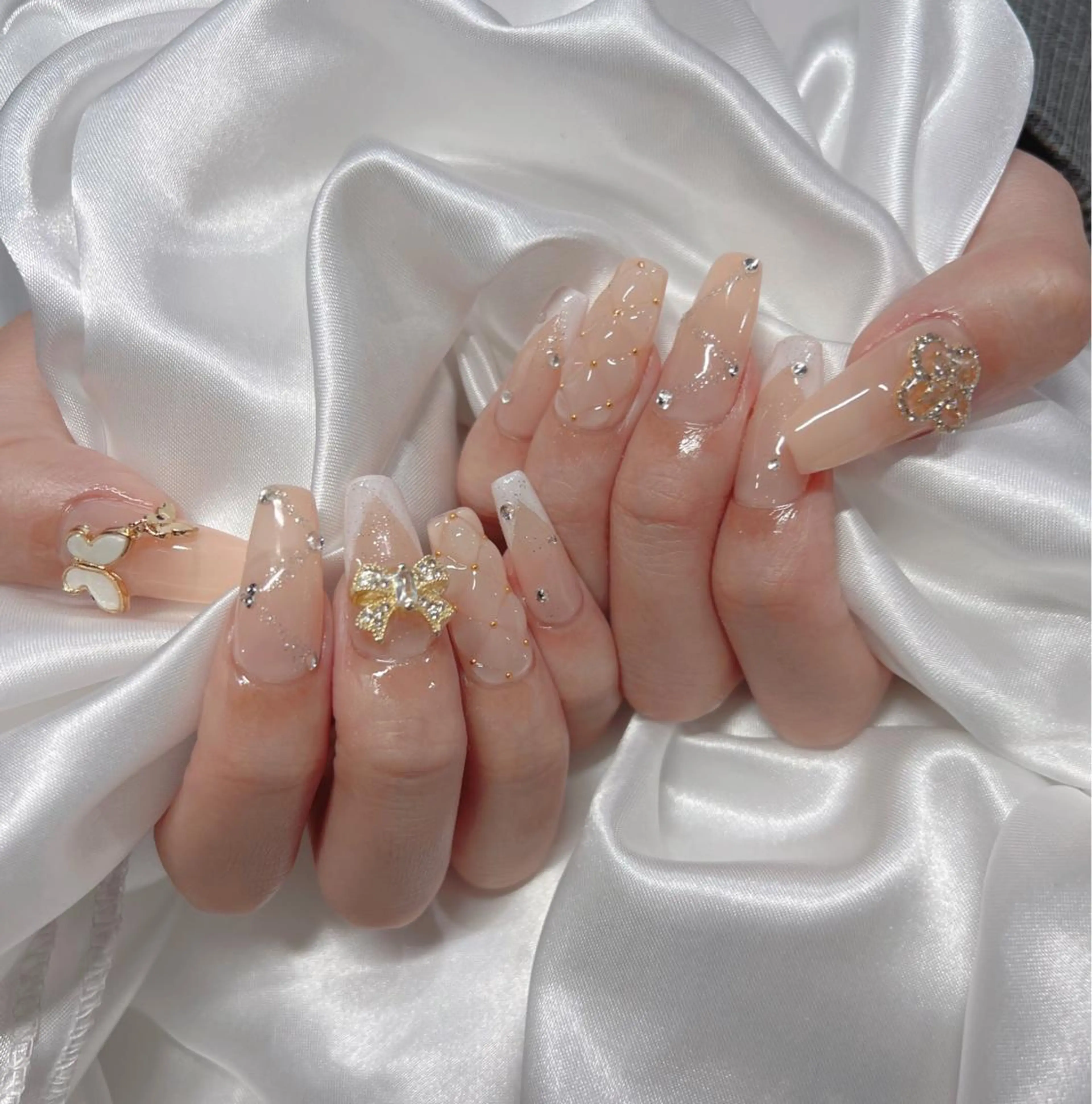 🦋10本やり放題＆パーツ付け放題メニュー【オフ無し】今だけ学生¥500オフ❣️の写真