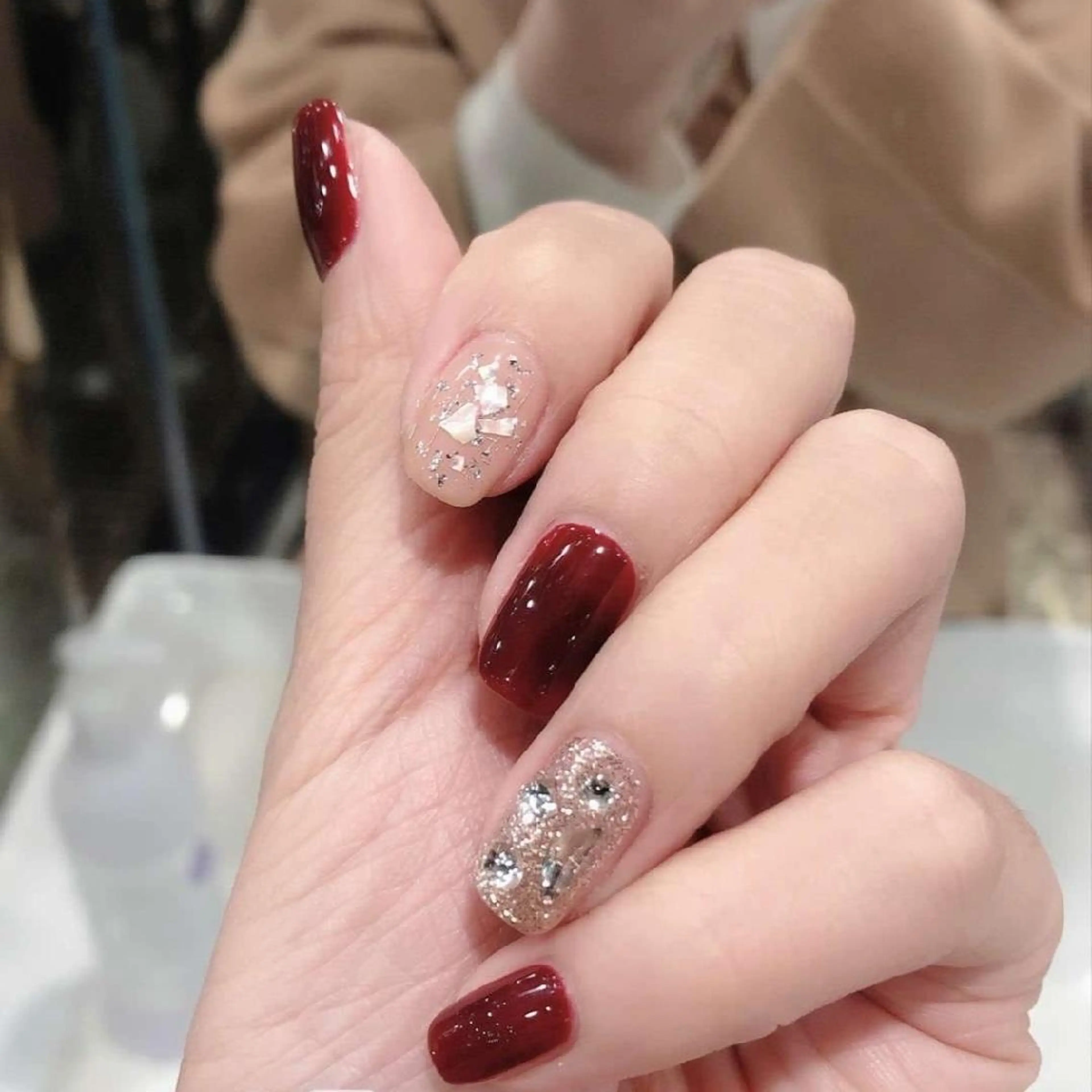ミディアム ネイル ネイリストゆか💅 長さだし、深爪矯正のネイルデザイン