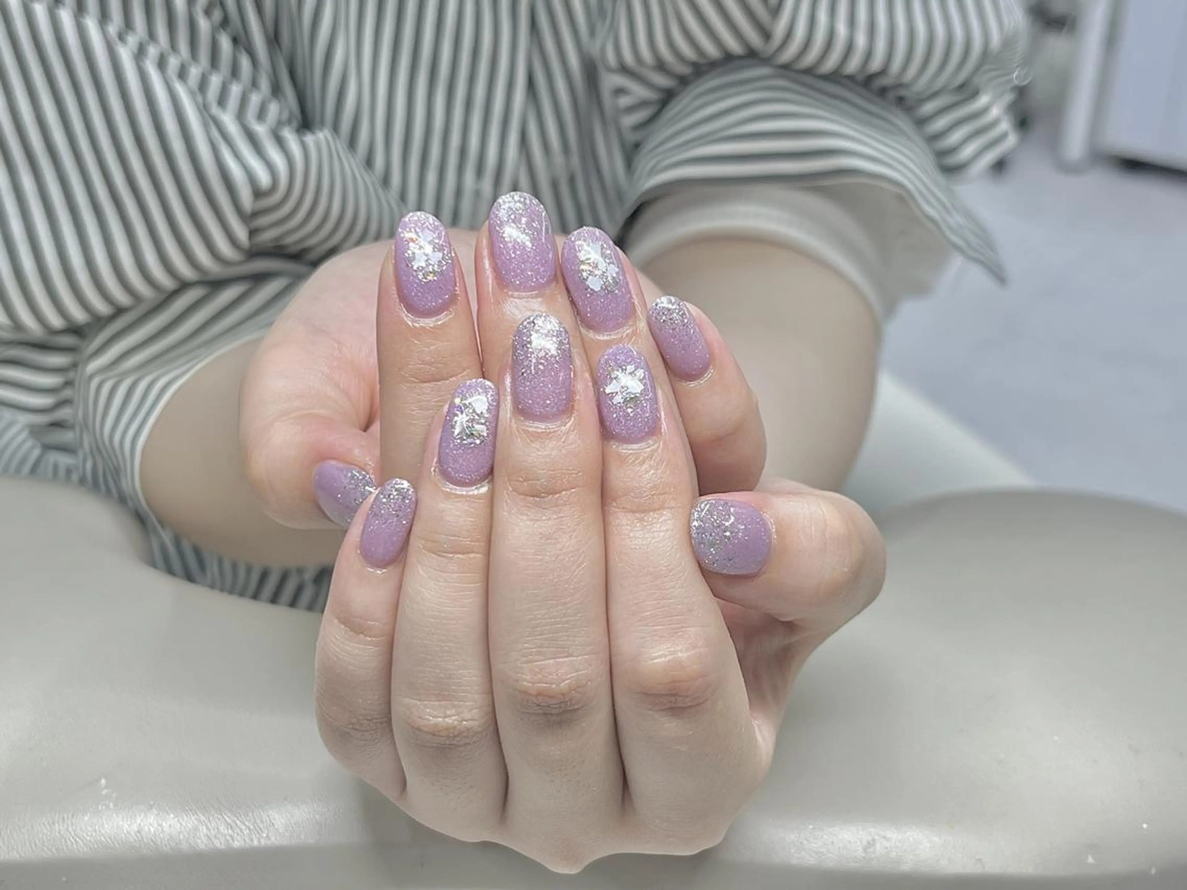 ネイル 長さ出し ジェルネイル 韓国ネイル ラメ(グリッター) ラメグラデーション ダイ ゲンゲンのネイルデザイン