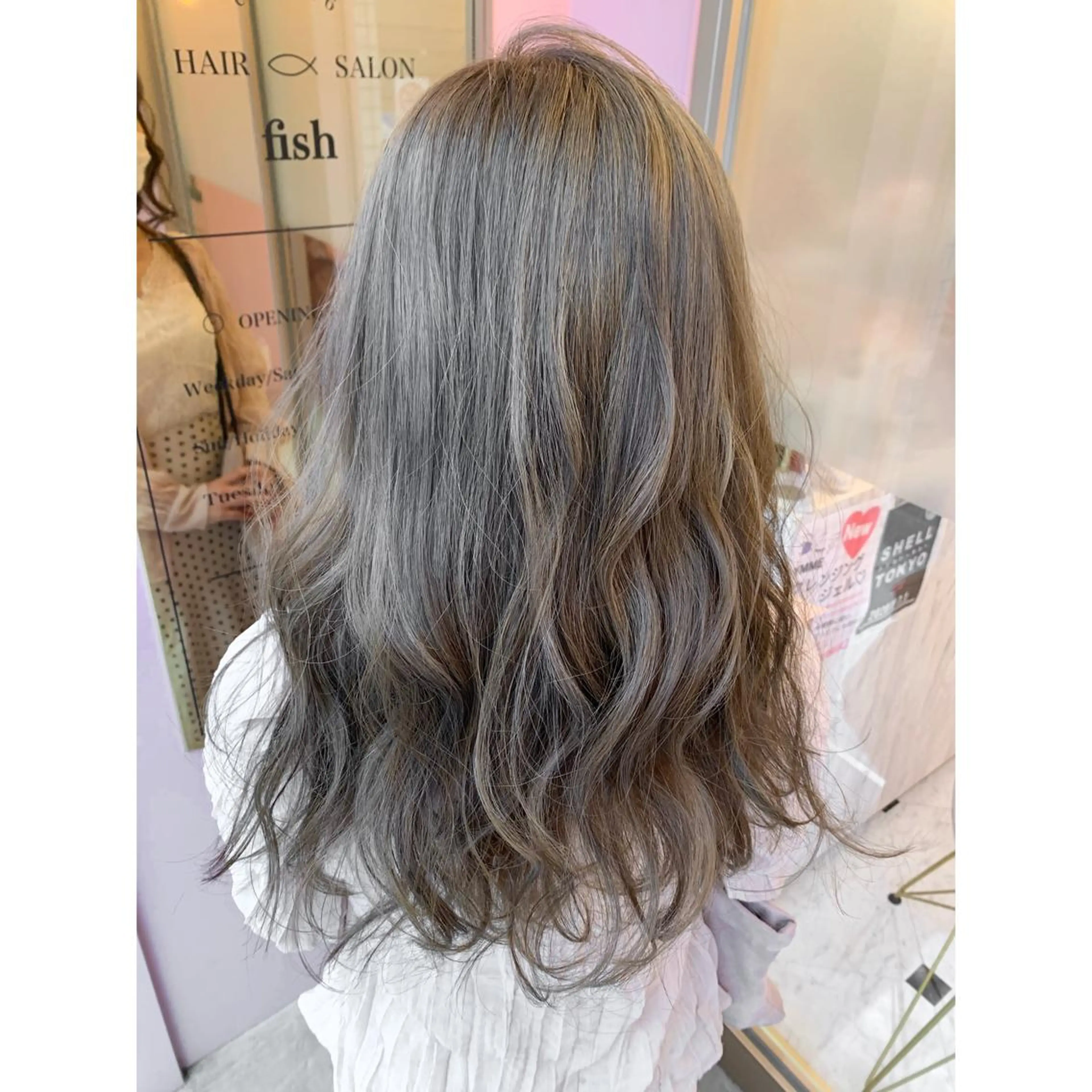 セミロング カラー レイヤーカット Miku 🇺🇸のヘアスタイル