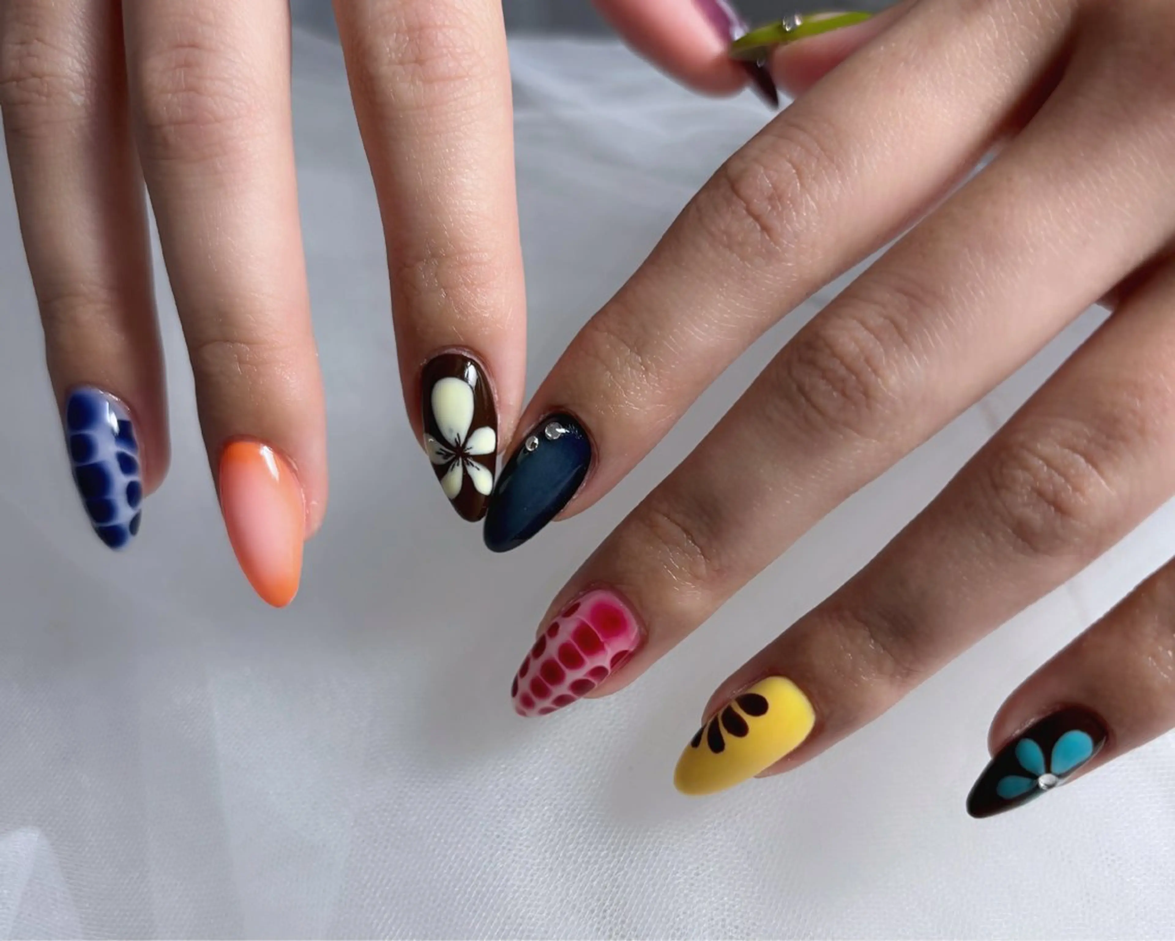 ネイル ハンドネイル ToliyDeliy akemiのネイルデザイン