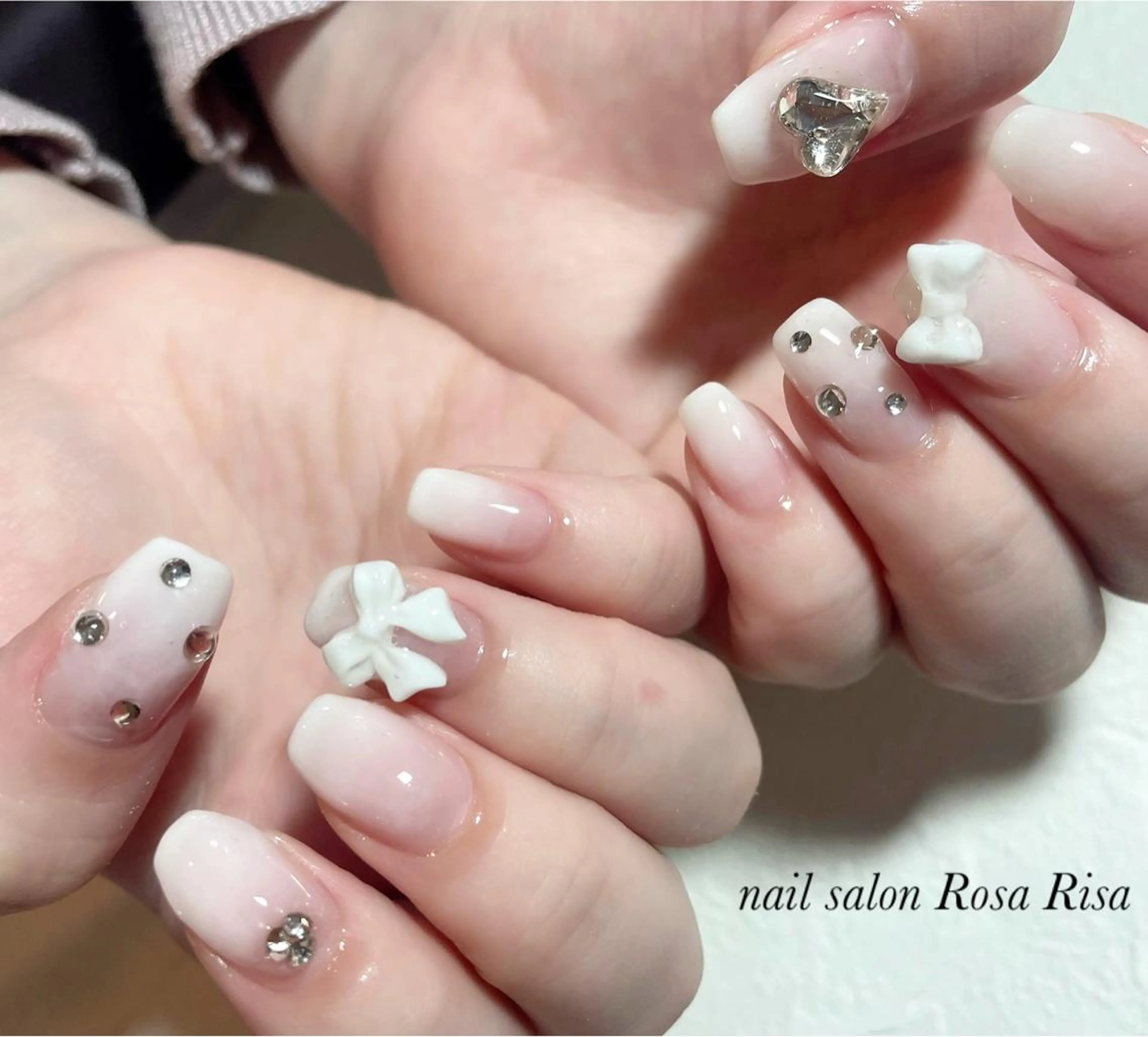 ミディアム ネイル 持ち込み ハンドネイル ネイルスタジオ シェイクユアハンズのネイルデザイン