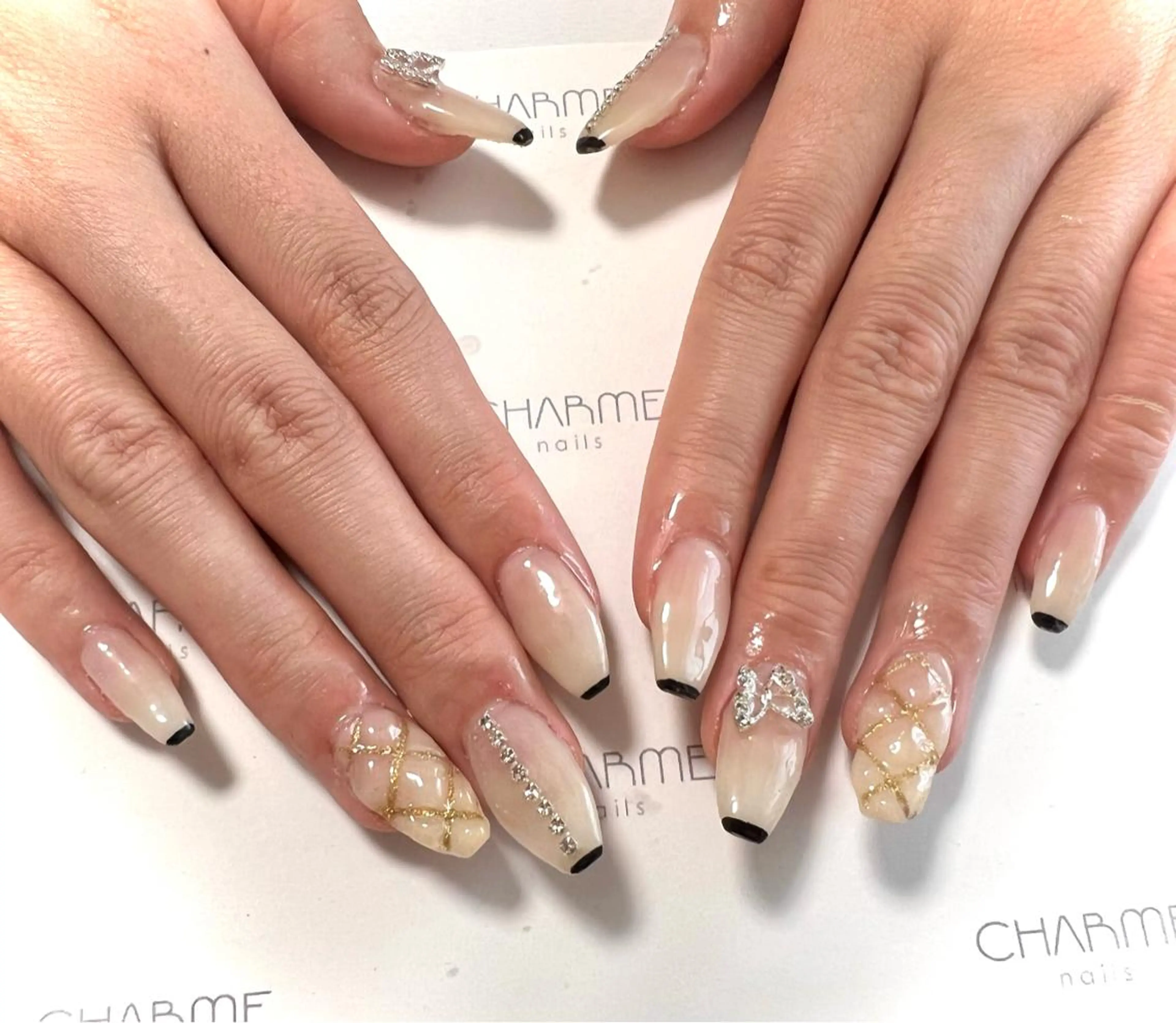 ネイル ハンドネイル CHARME 🤎〔RINA〕のネイルデザイン