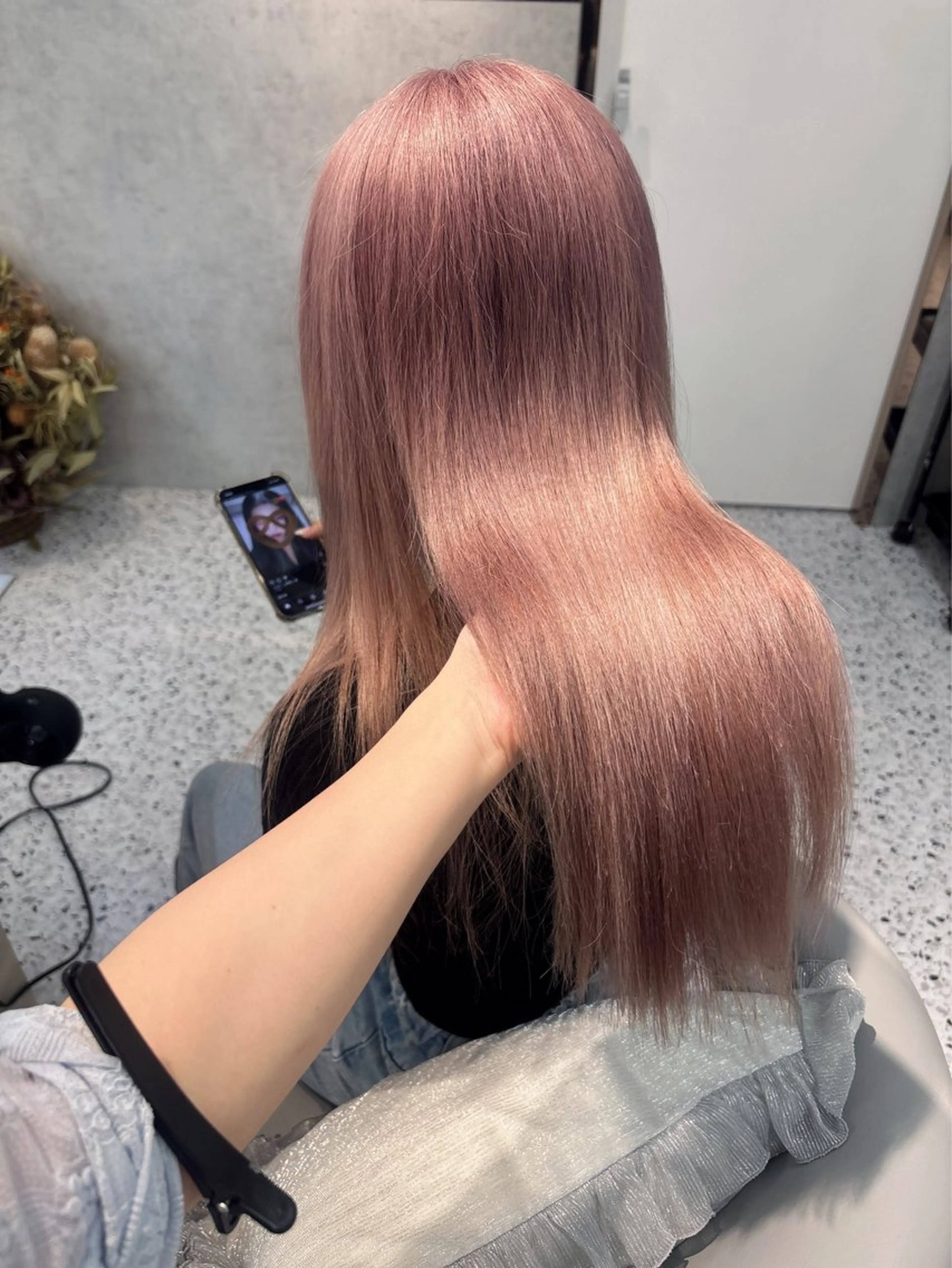 ミディアム ヘアカラー rina／ベージュ ワンホン/韓国ヘアのヘアスタイル