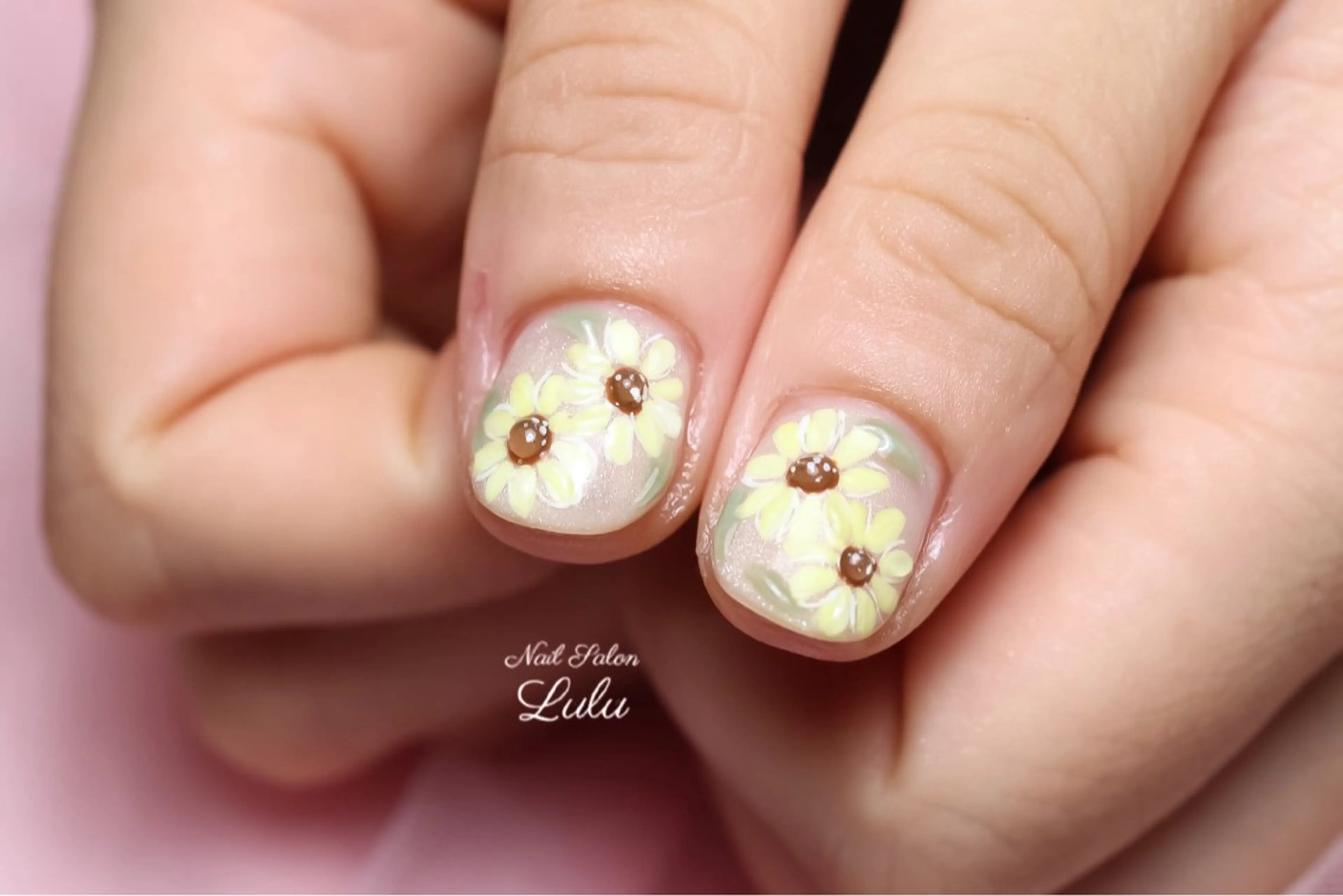 ネイル ハンドネイル Lulu nail salon 南堀江店所属・西村 あやかのネイルデザイン