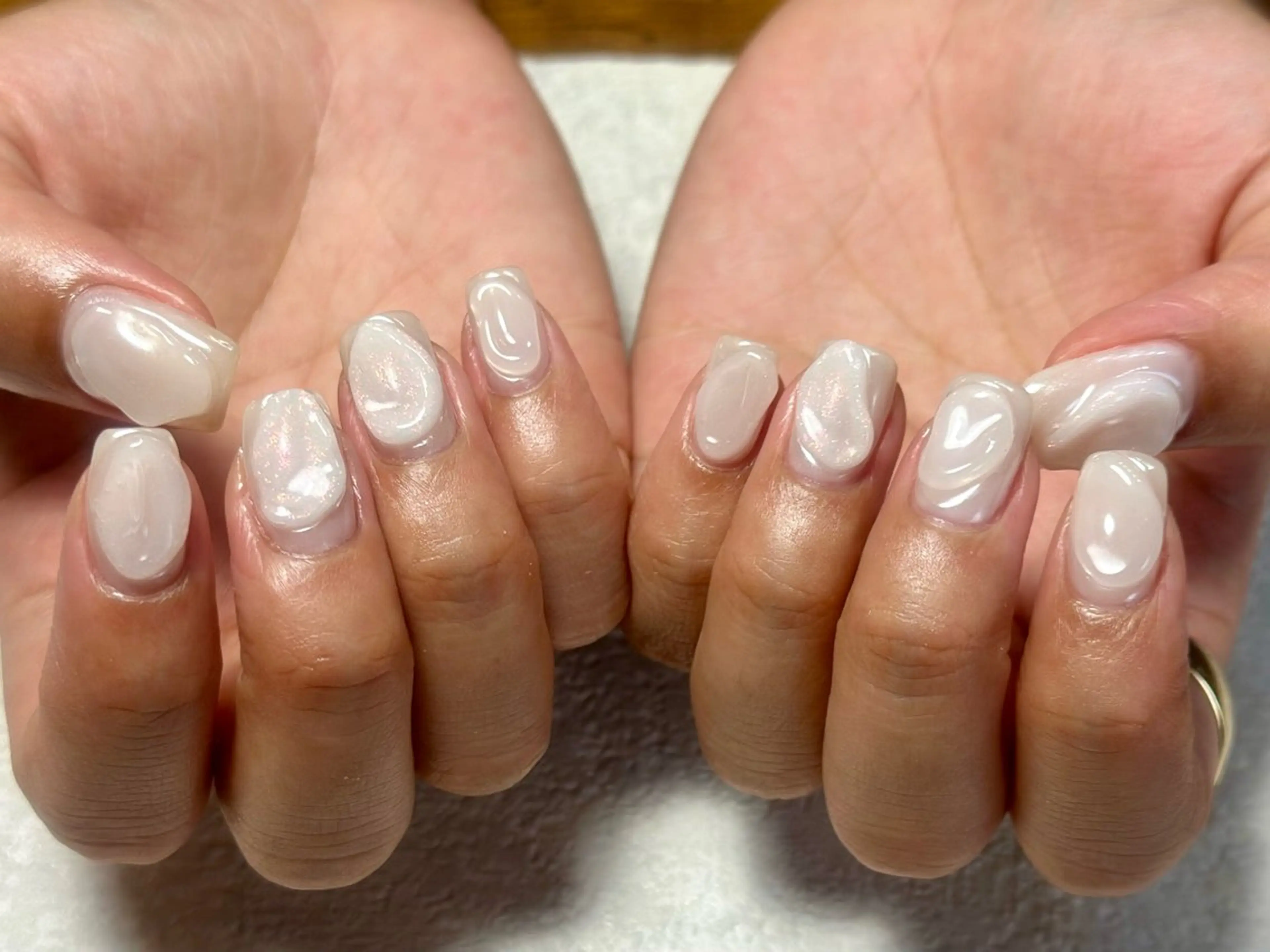 ネイル ミラーネイル ぷっくりネイル ハンドネイル mana nailのネイルデザイン