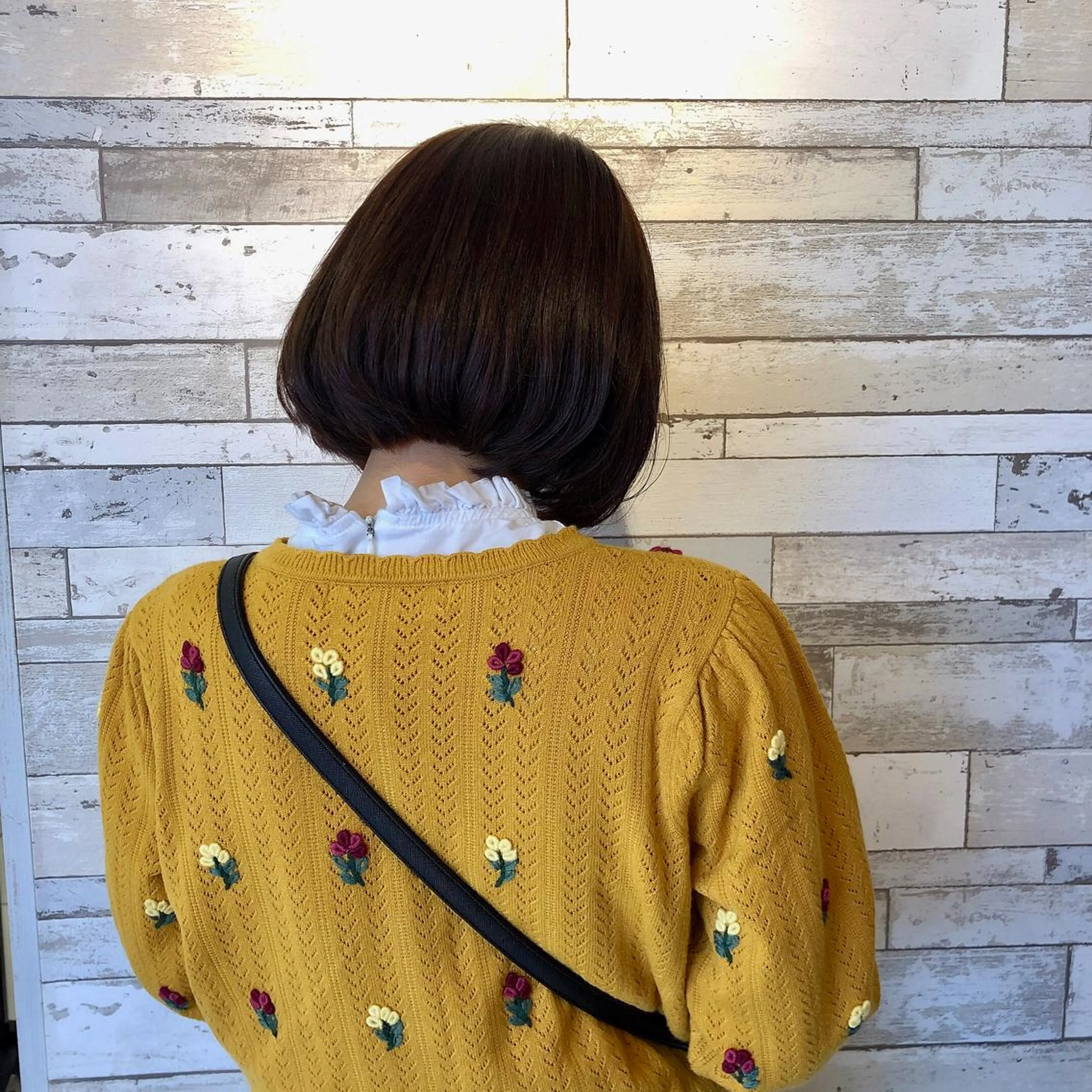 ショート カラー ブラウンカラー オレンジ オレンジブラウン レイヤー/顔まわり カット/地毛風カラーのヘアスタイル