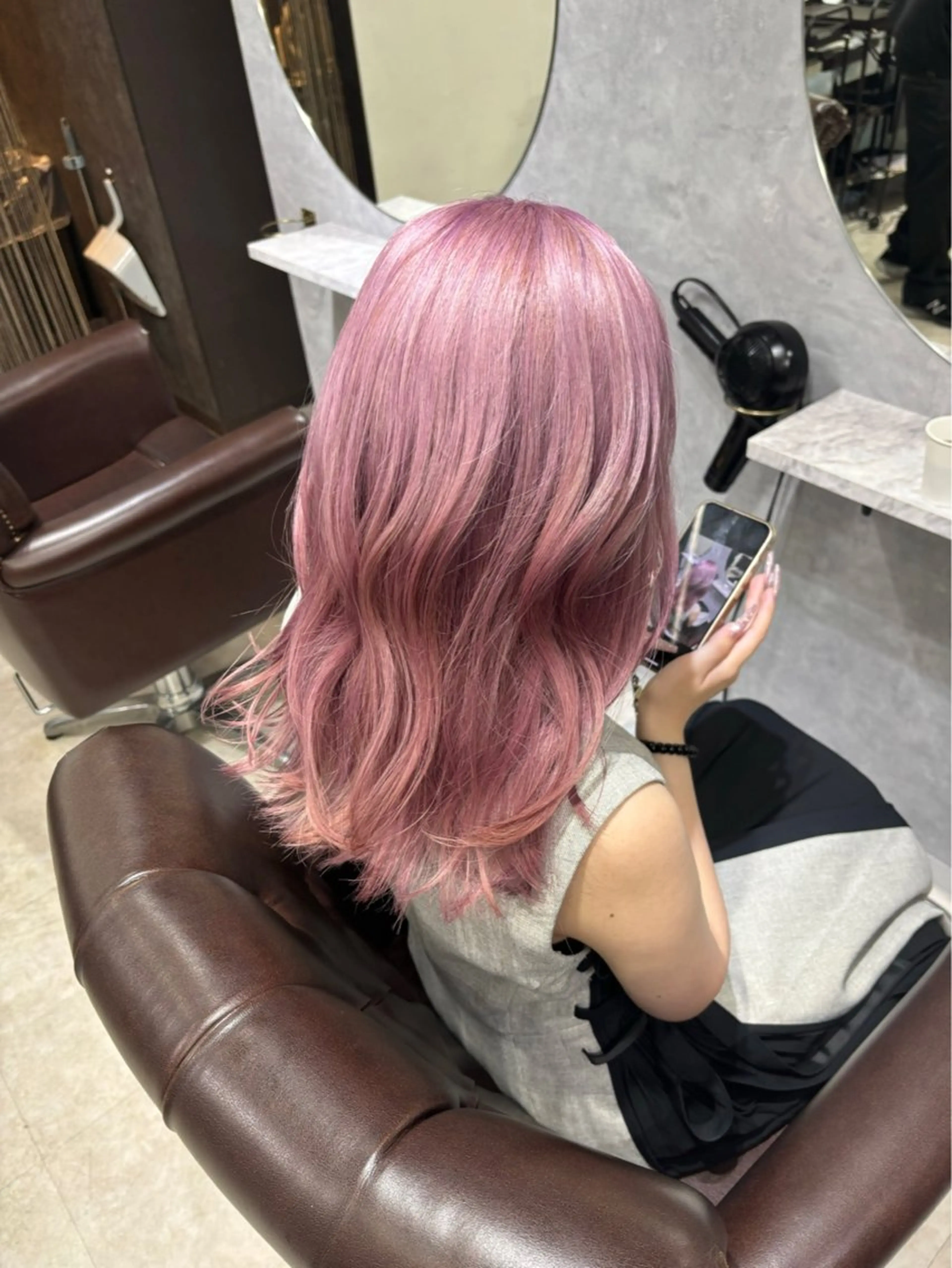 ミディアム 池袋/カラー特化🎨 ロング料金なし🩵のヘアスタイル