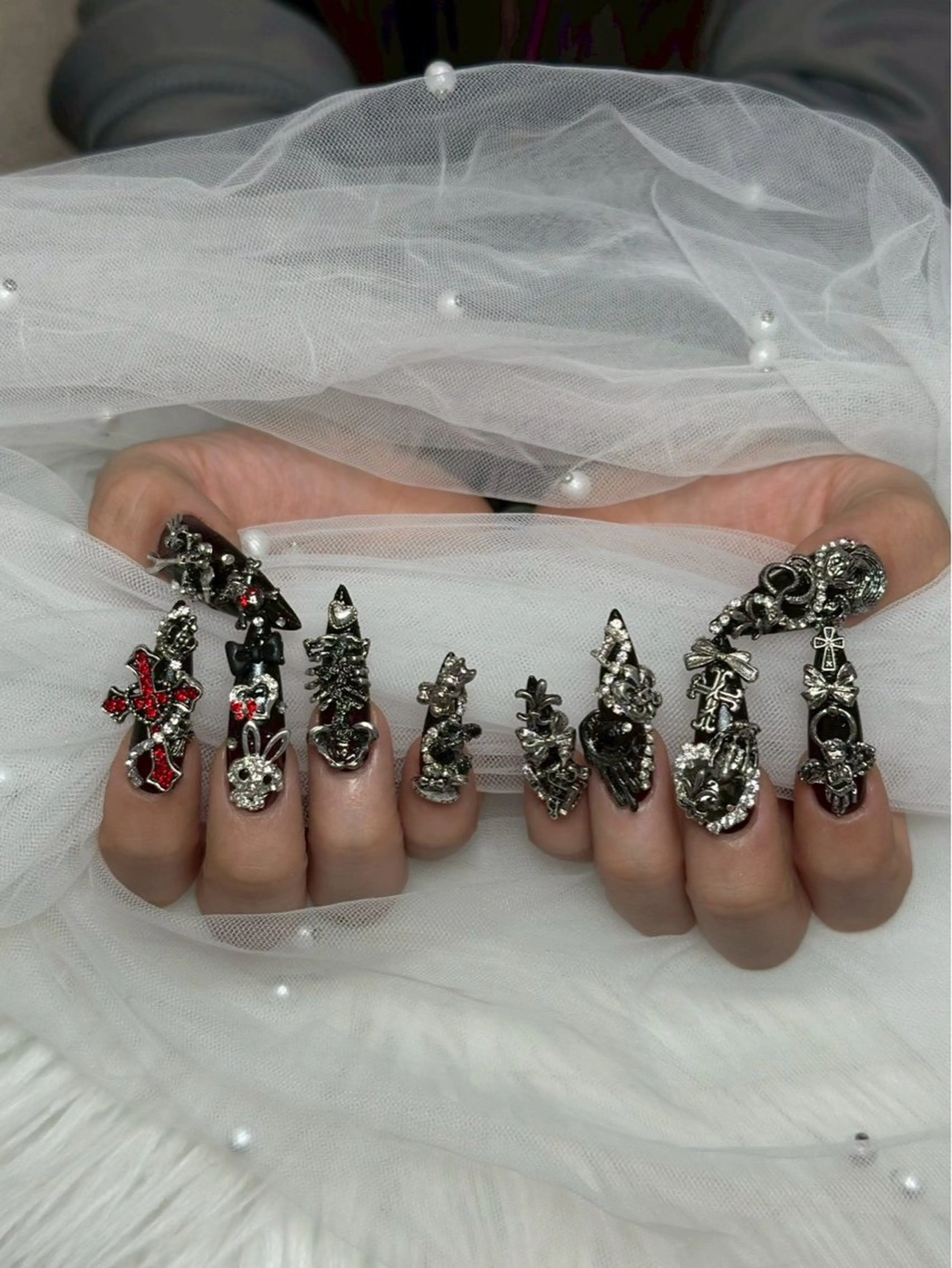 ネイル アートネイル オーロラネイル チークネイル 長さ出し フットネイル ハンドネイル フットネイル ハンドケア Noiranail_ studio川越西口のネイルデザイン