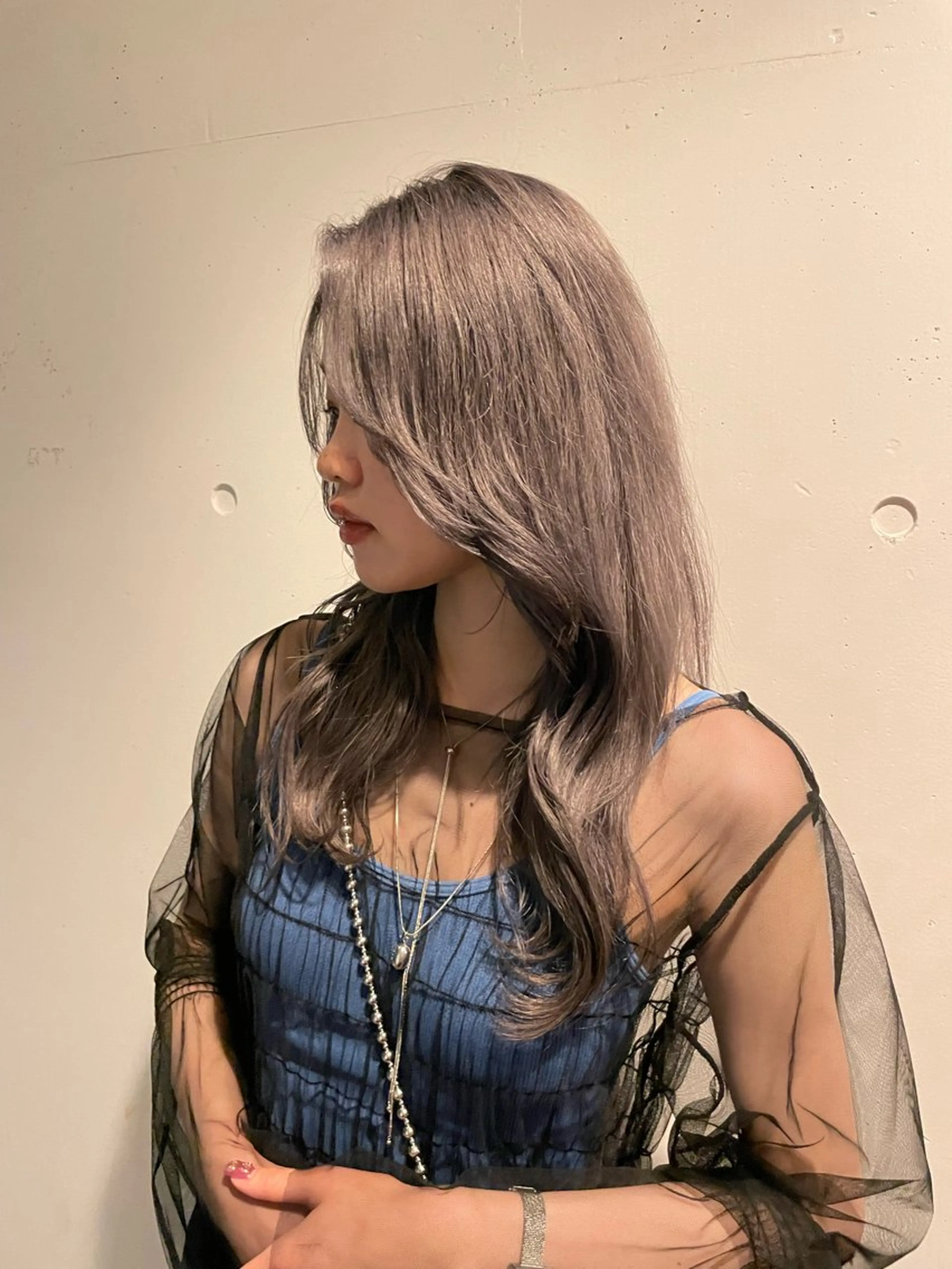 ロング ヘアカラー 🎀韓国系ハイトーン カラーYoko🎀のヘアスタイル