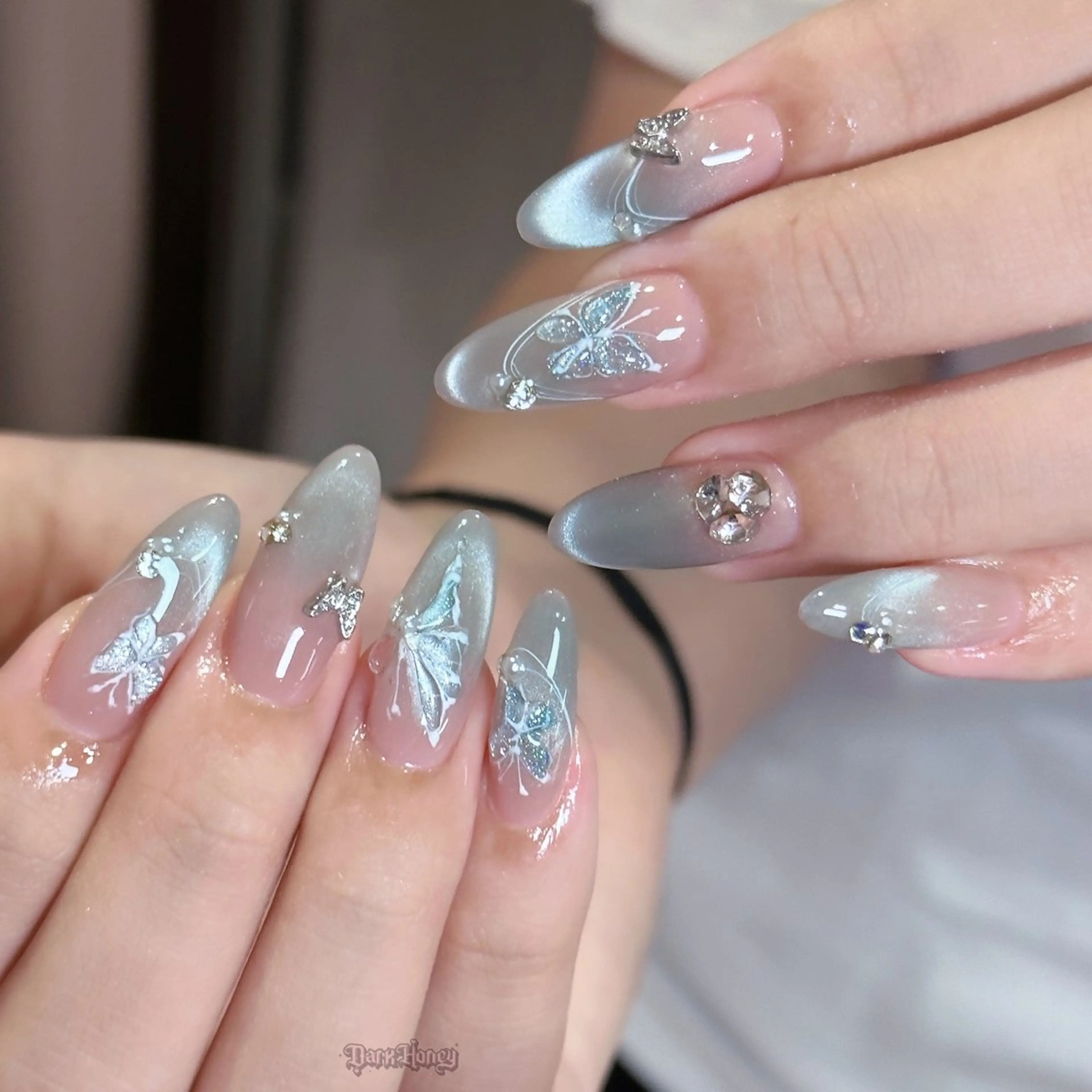 ネイル ハンドネイル Dark honey スカルプ専門原宿店のネイルデザイン