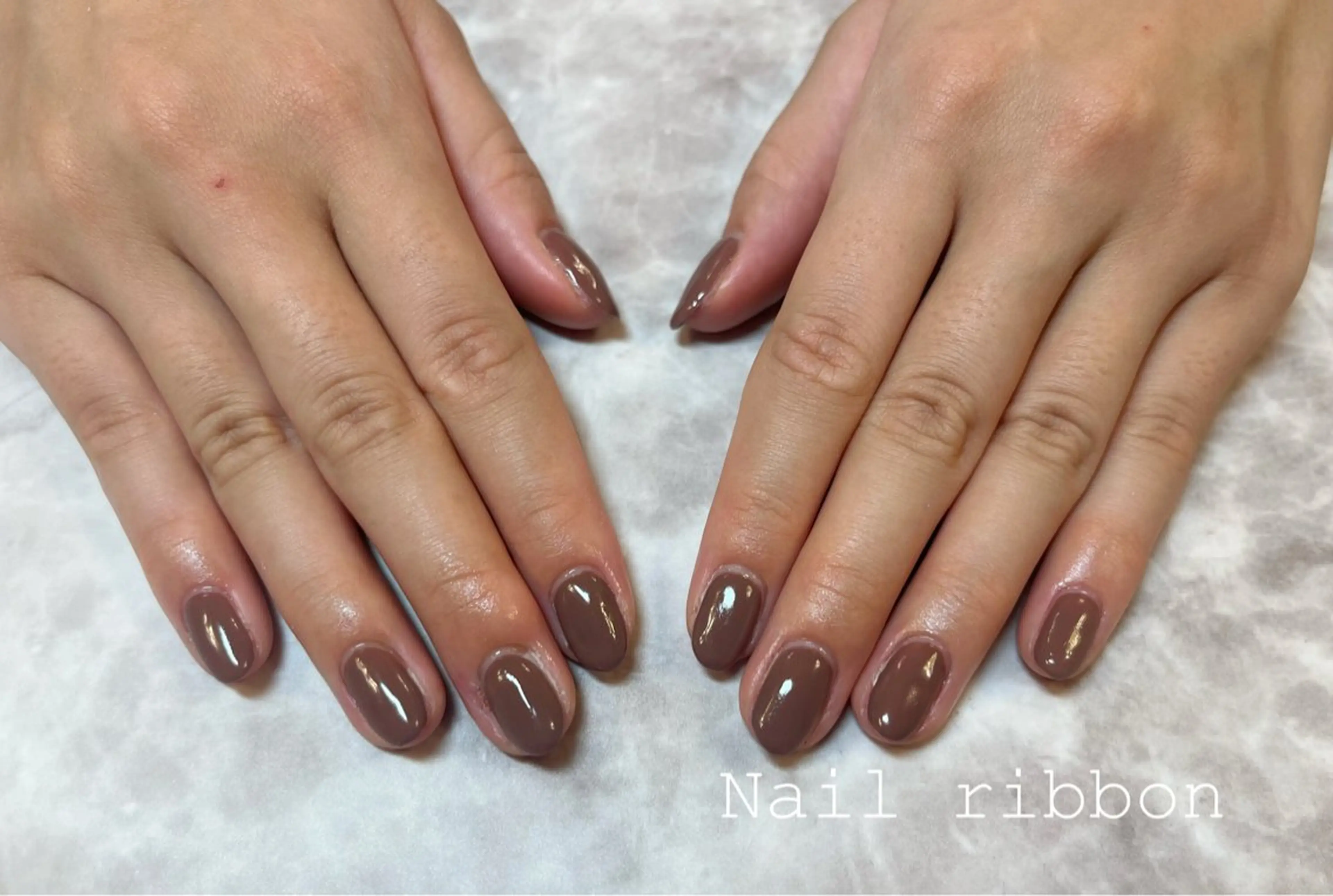 ネイル ブラウン ワンカラーネイル ネイルリボン 笠井のネイルデザイン